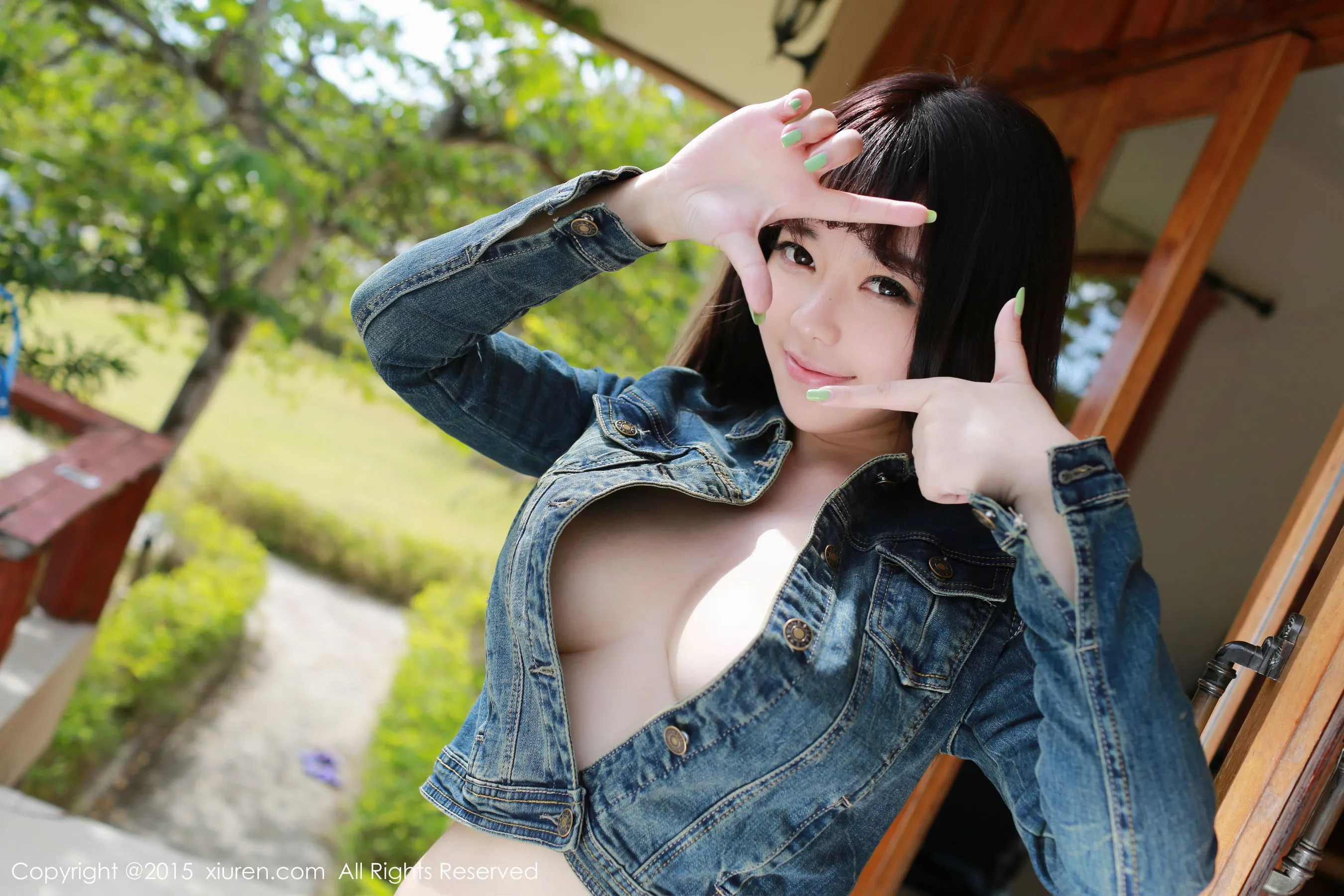  刘飞儿Faye《泰国Pai县旅拍》牛仔少女 秀人网 No.298第17张