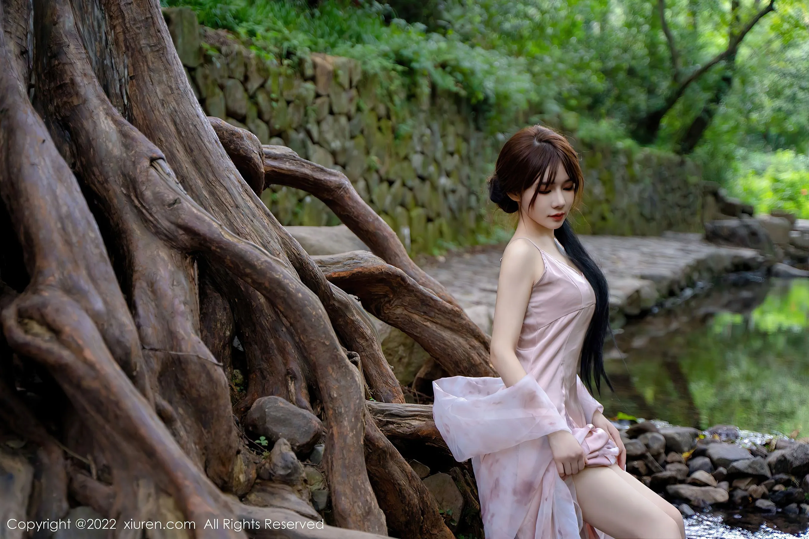  秀人网 No.5690 婠婠么 美腿长裙第14张