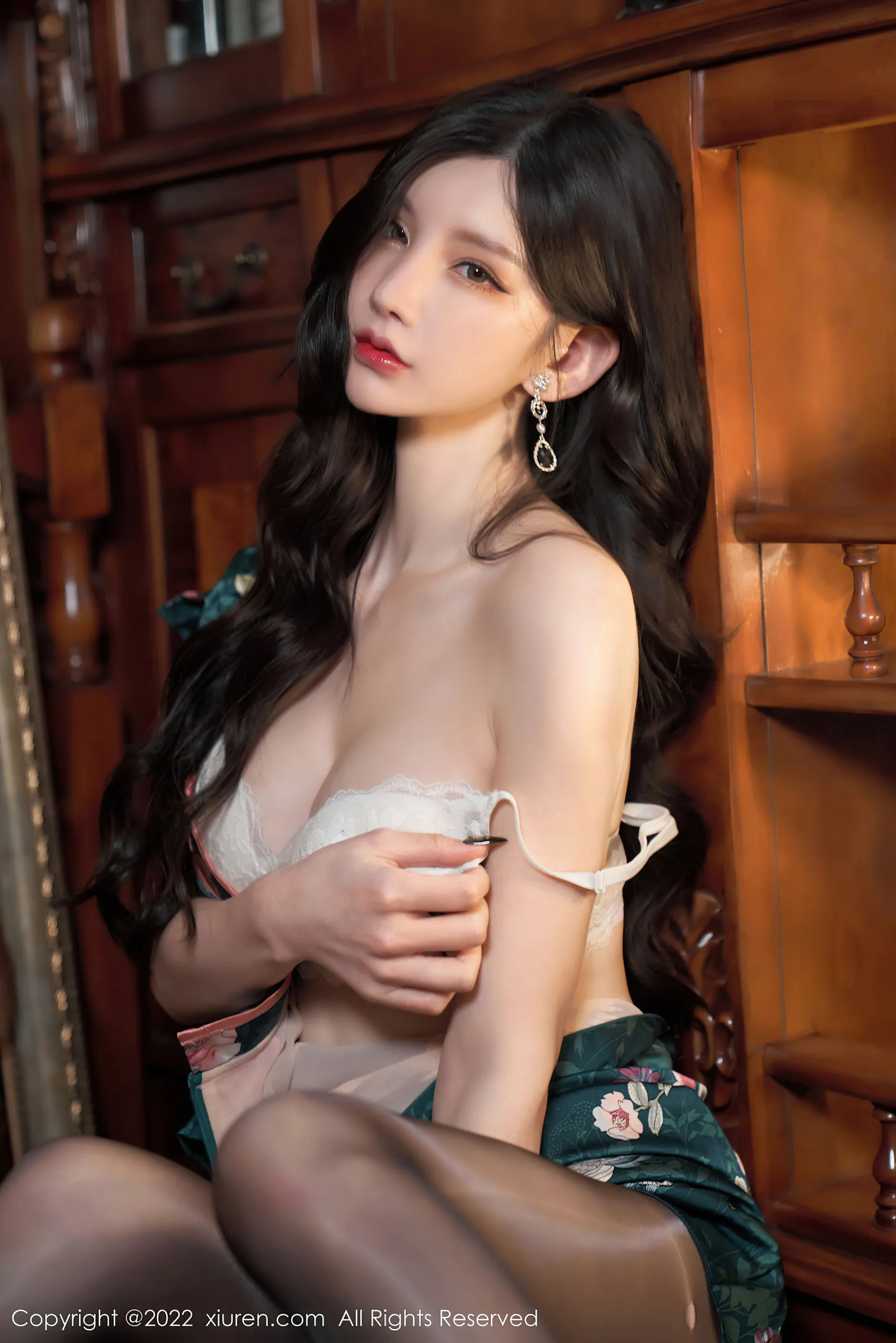  秀人网 No.4695 周于希Sally 黑丝美腿第1张