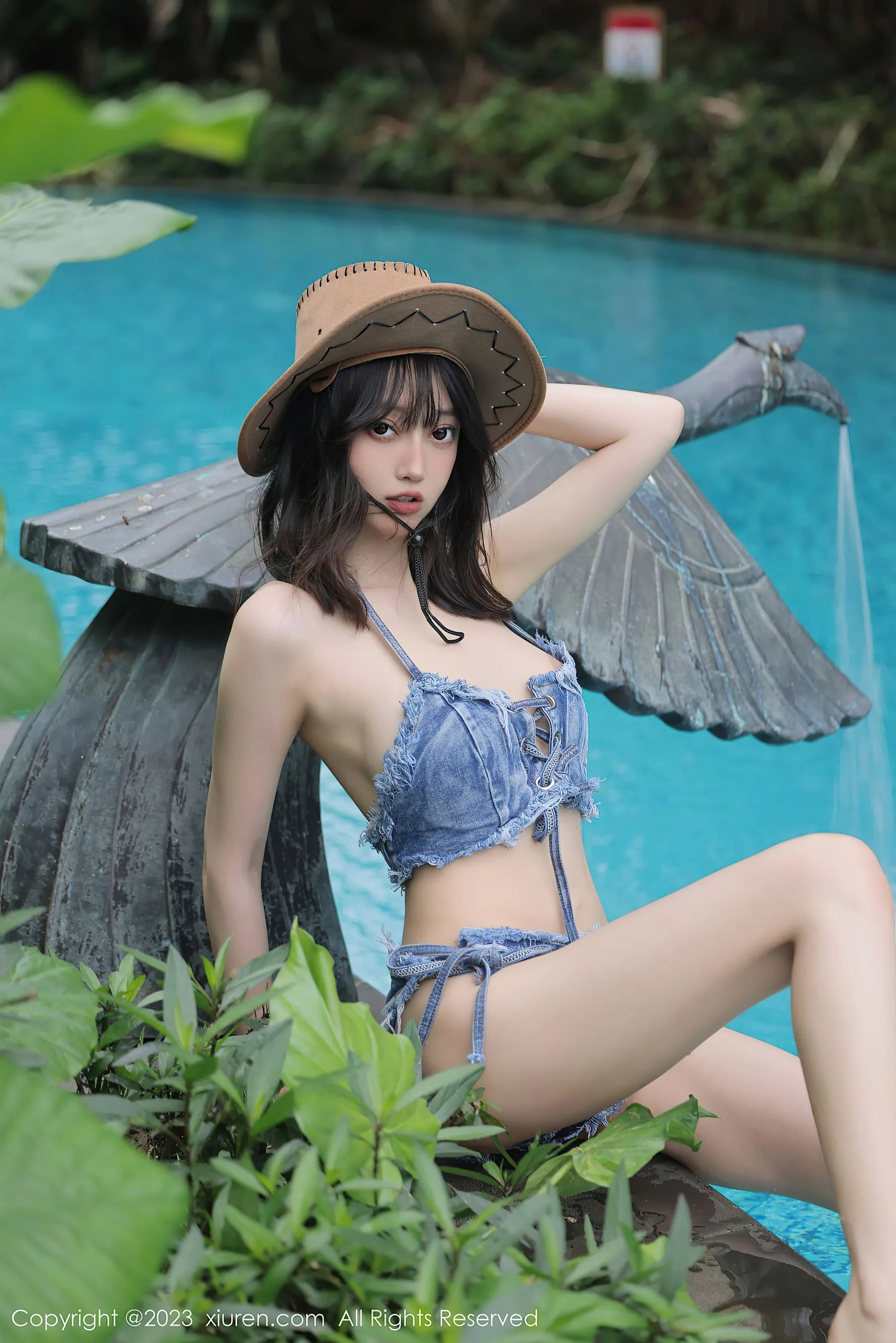  秀人网 No.6504 玥儿玥er 万宁旅拍第19张