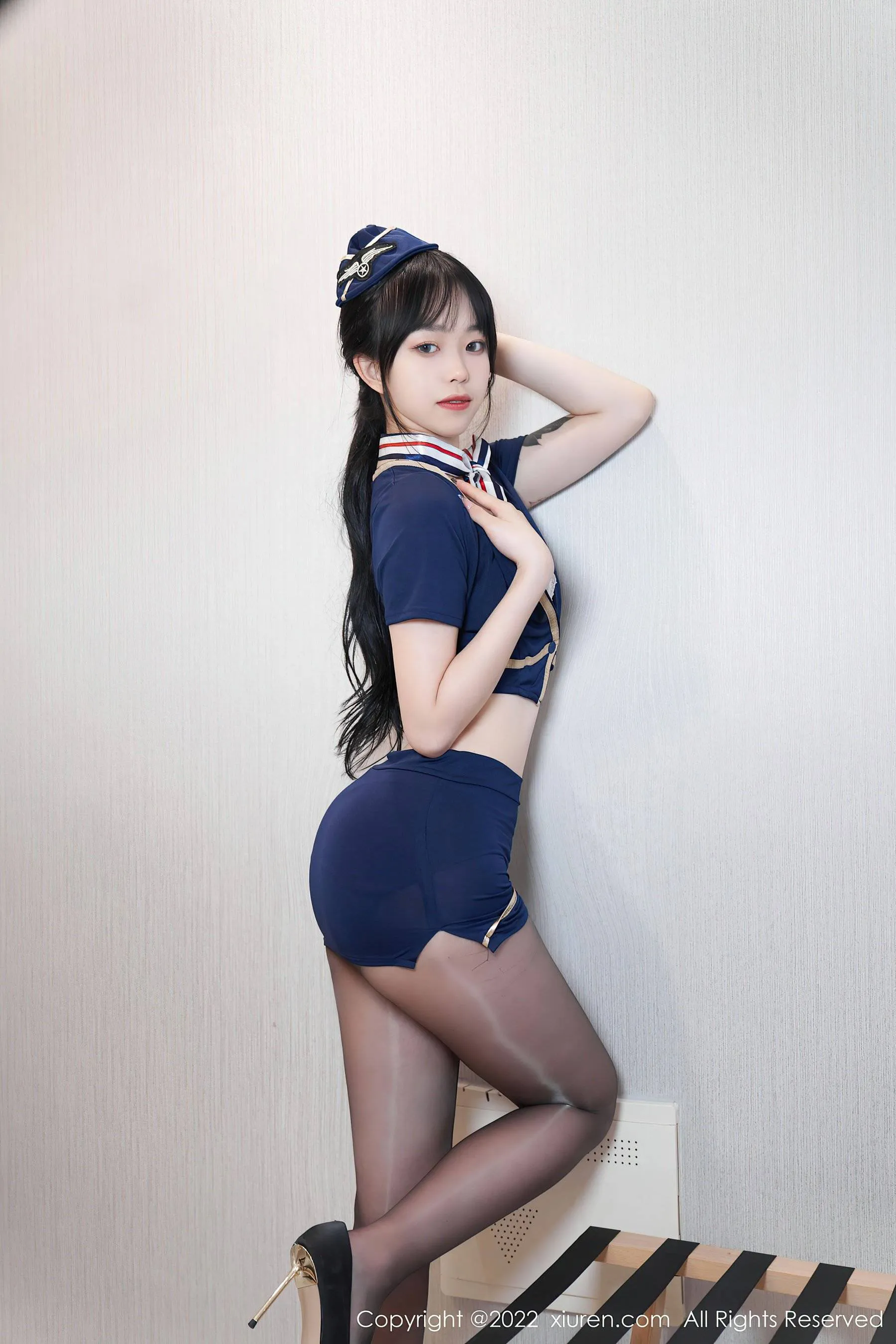  秀人网 No.5352 奶瓶. 制服美腿第12张