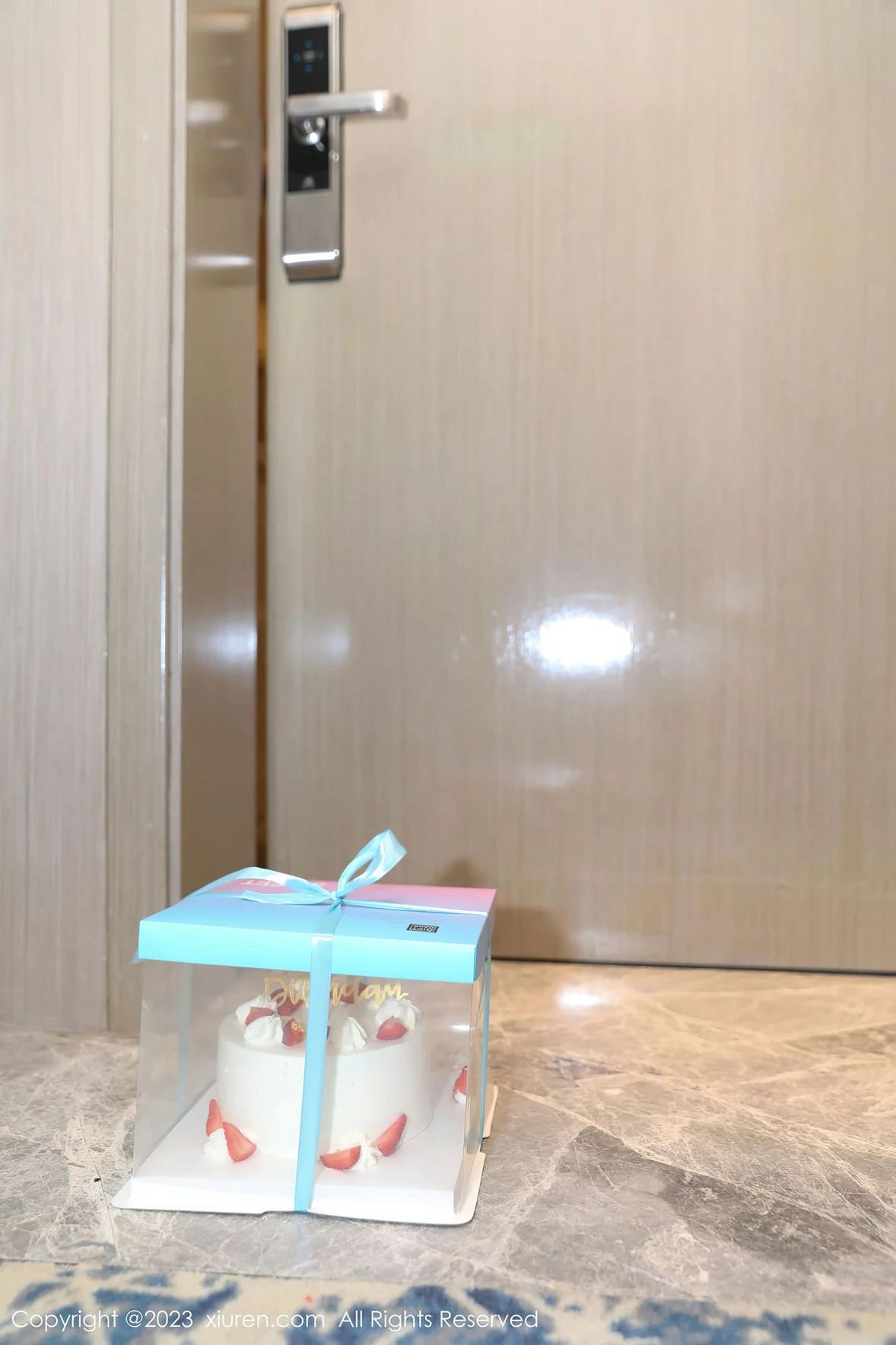  秀人网 No.7366 江真真 粉白色围裙性感写真 [84P]第1张