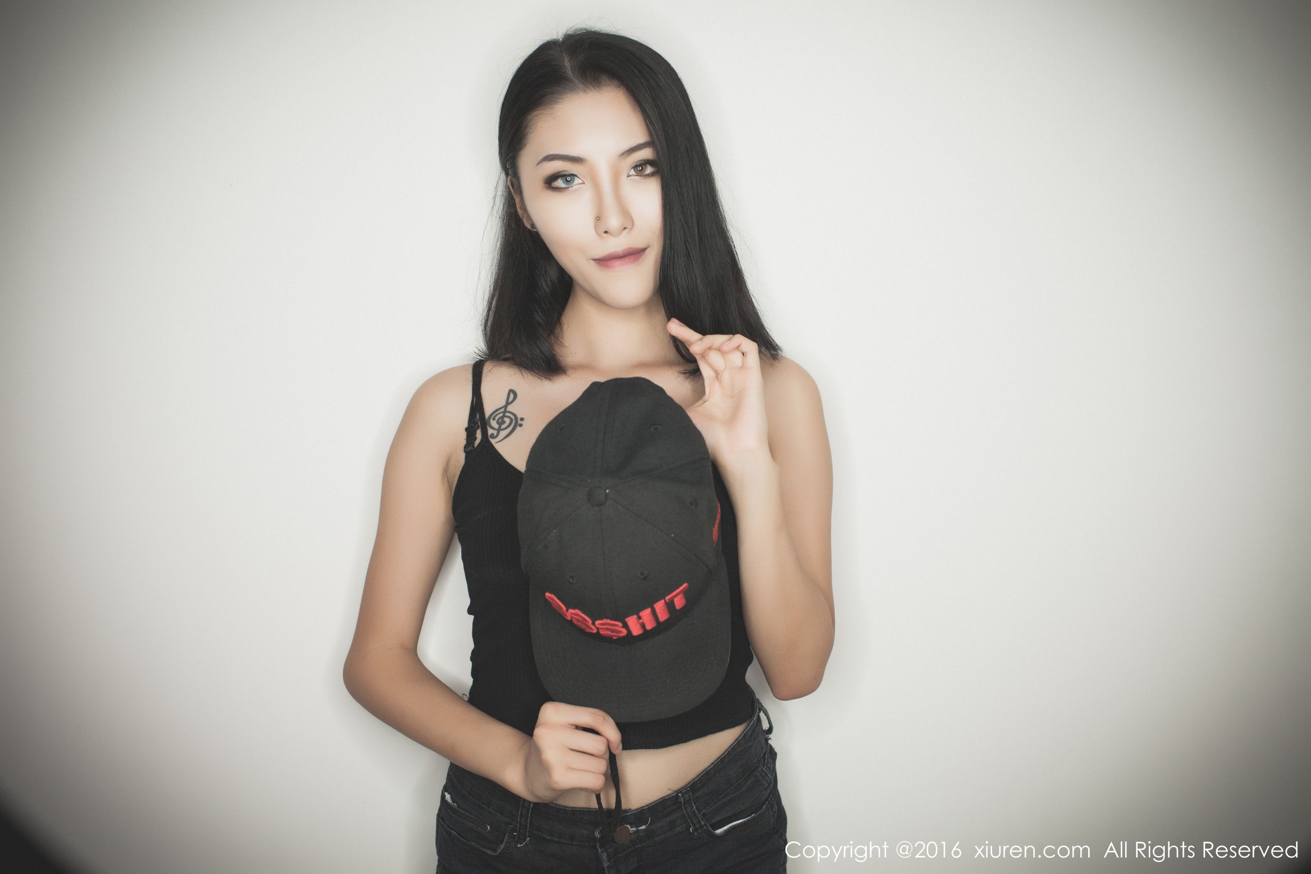  BOBO_xk(黎蒨垚)《热裤+内衣系列》 秀人网 No.617第4张