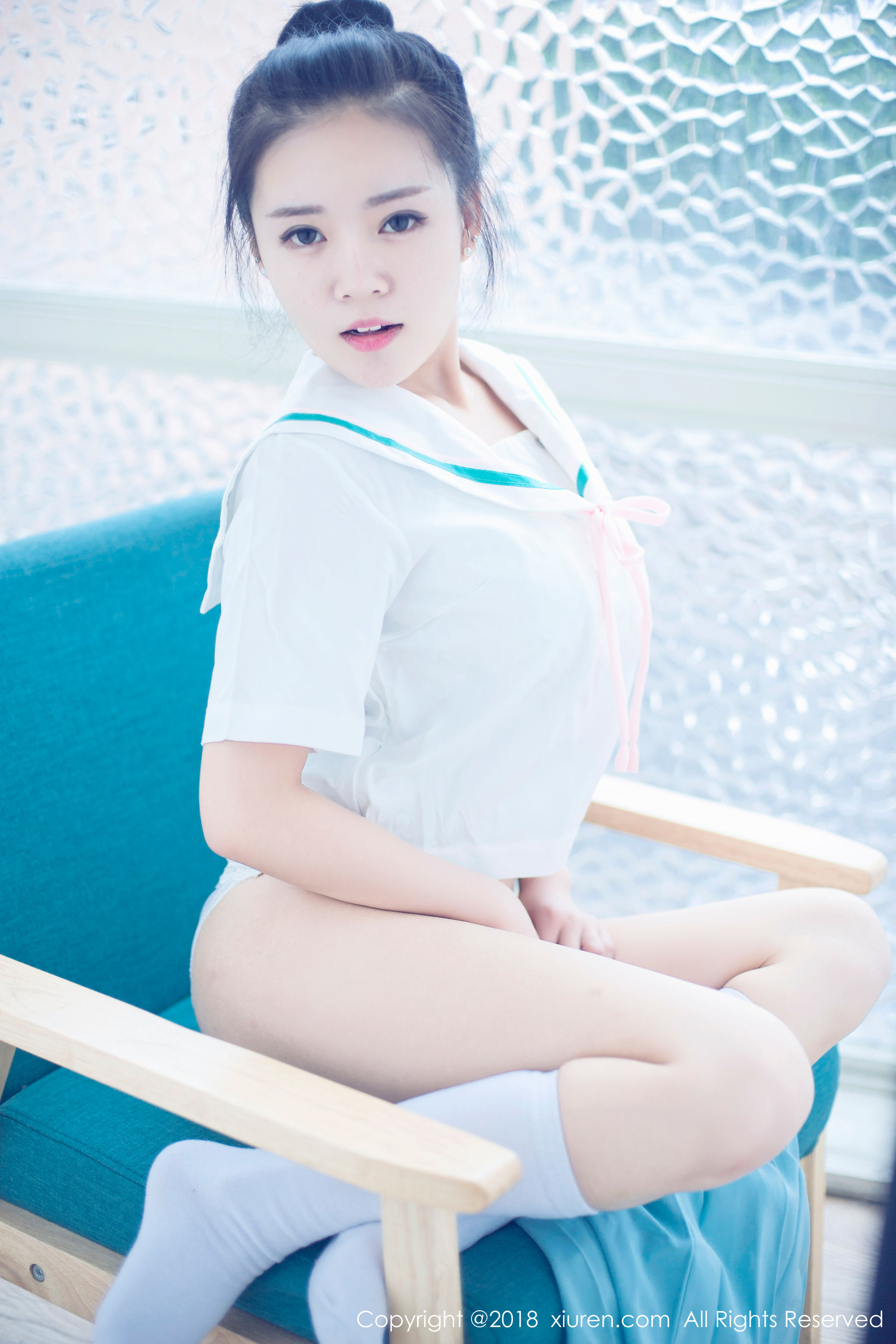  红气球《童颜巨乳稚气未脱小姑娘》 秀人 No.932第9张