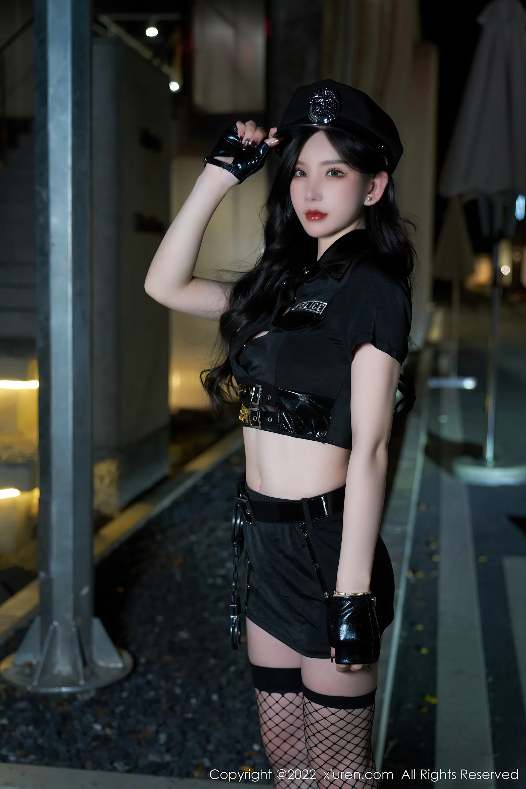  秀人网 No.4741 周于希Sally 黑丝美腿女警制服第15张