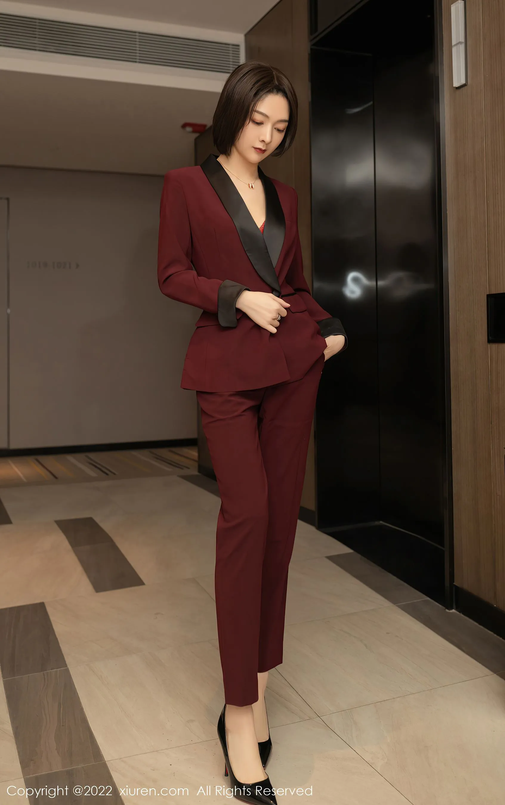 秀人网 No.5111 Angela00 OL美腿第16张