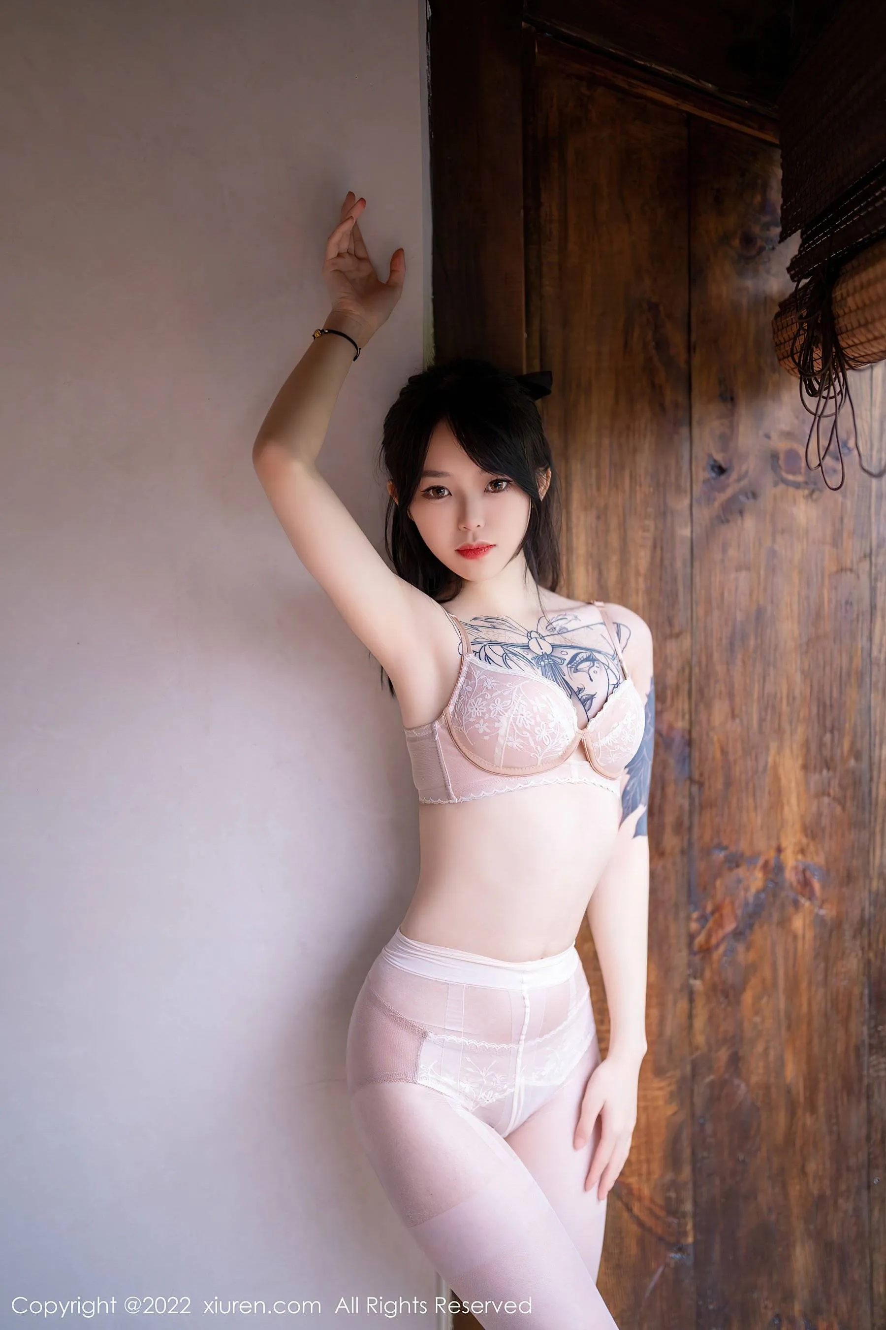 秀人网 No.5327 奶瓶子第2张