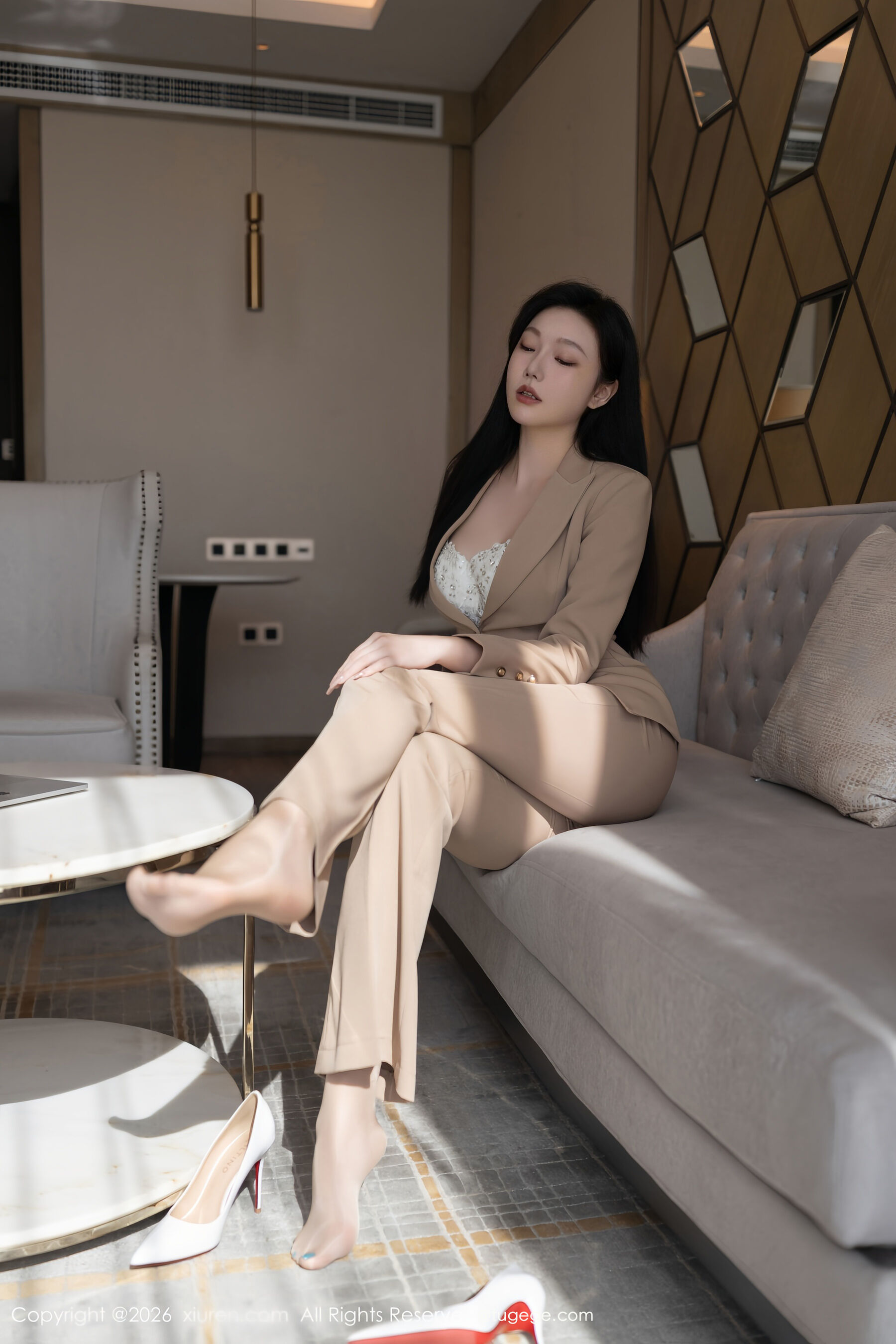  秀人网 安然anran Vol.11282 [72P]第24张