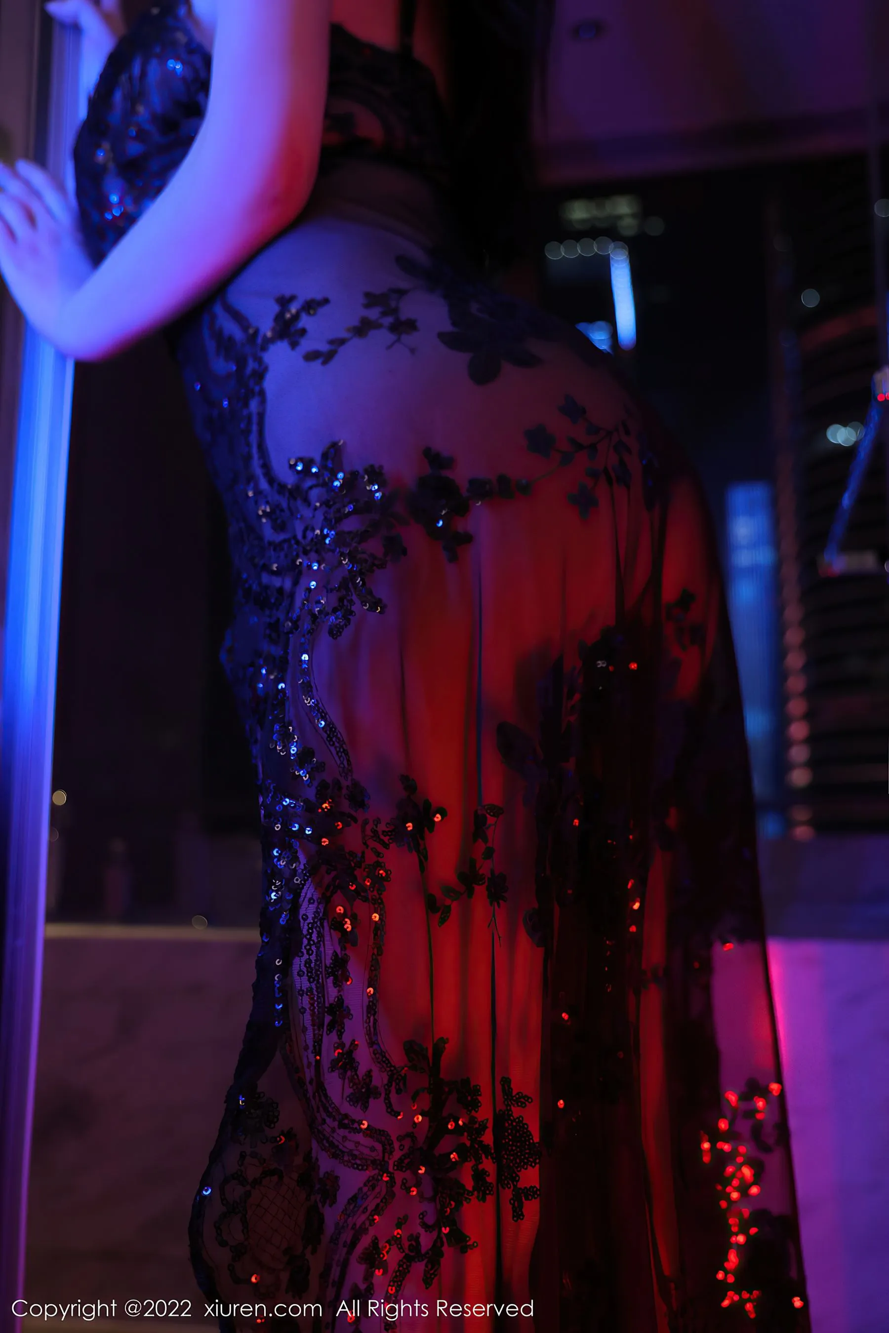  秀人网 No.4982 王俪丁小宝贝 吊带裙美腿第13张