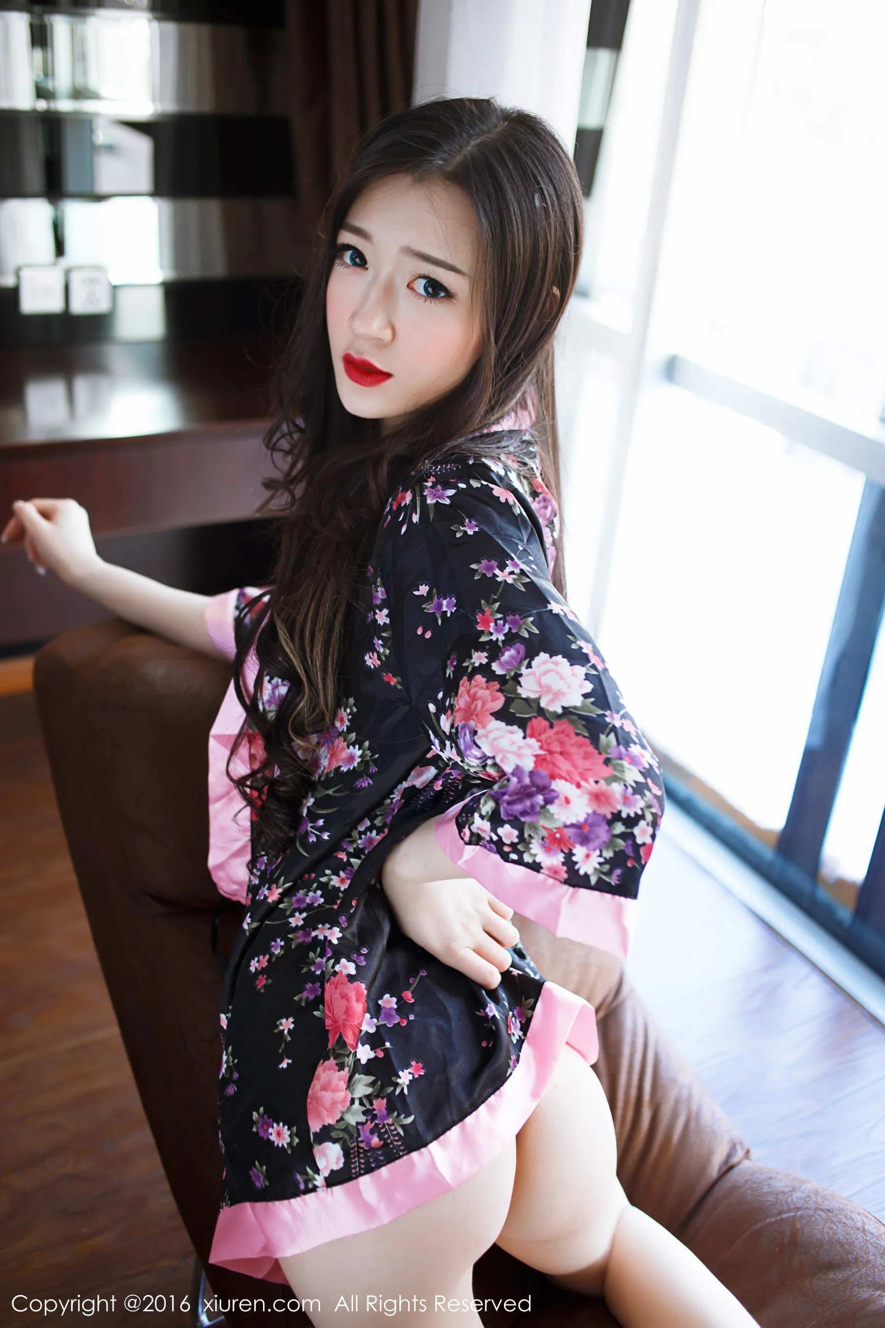  麻吉小兔子《女仆装、学生装、SM装、兔女郎》 秀人网 No.488第11张