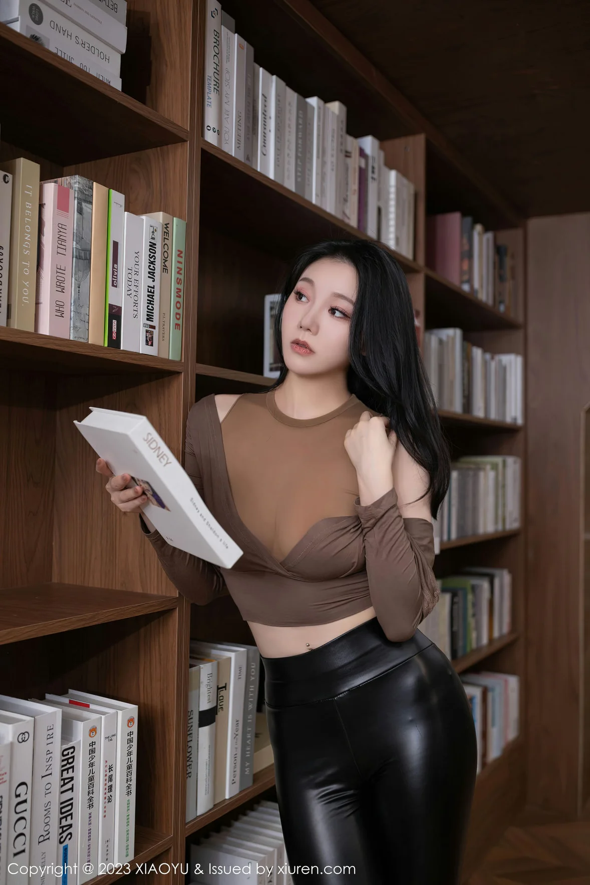  XiuRen 秀人 No.7133 安然anran 图书馆场景拍摄性感写真 [81P]第1张