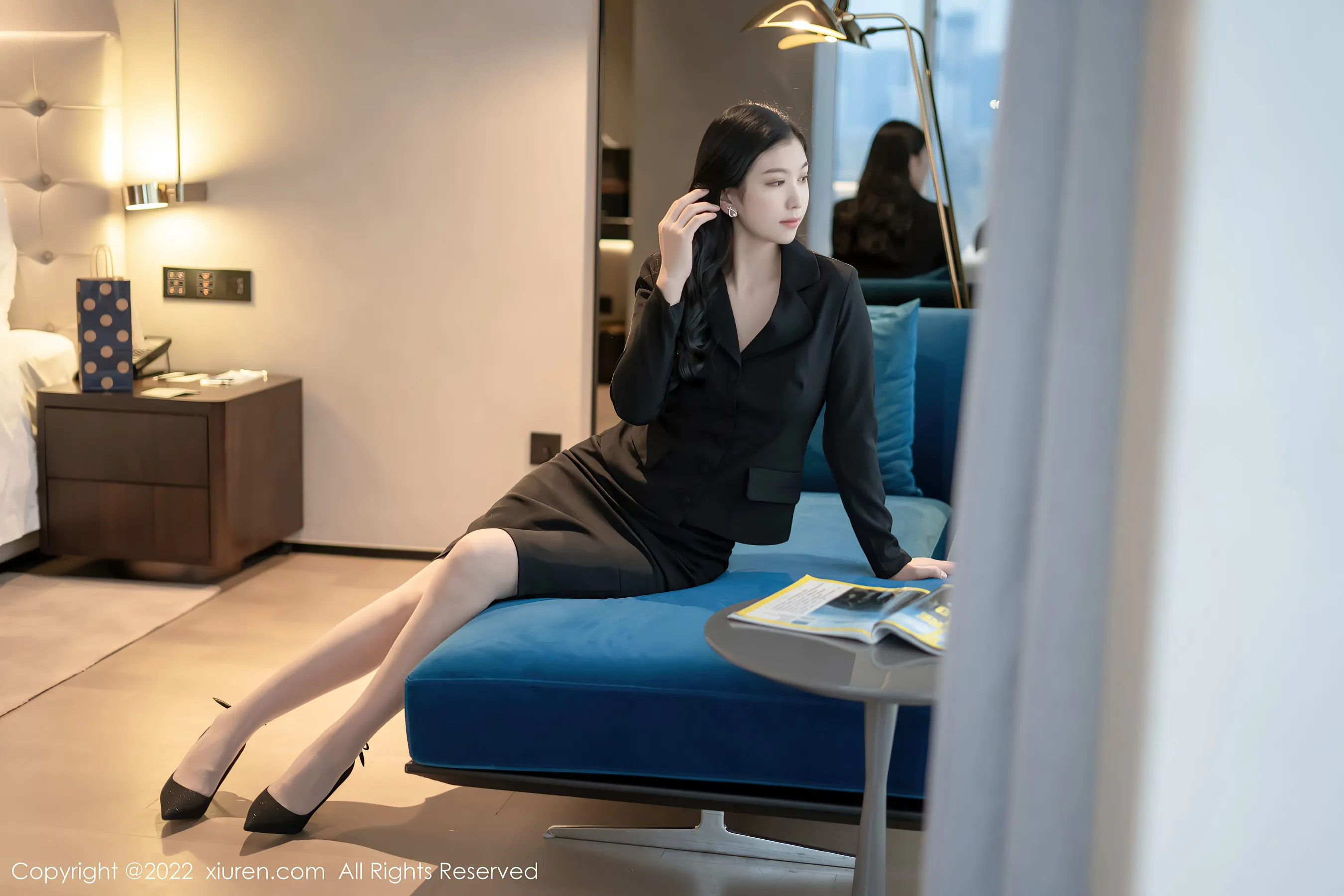  秀人网 No.4690 李雅柔丝袜美腿制服诱惑写真第17张