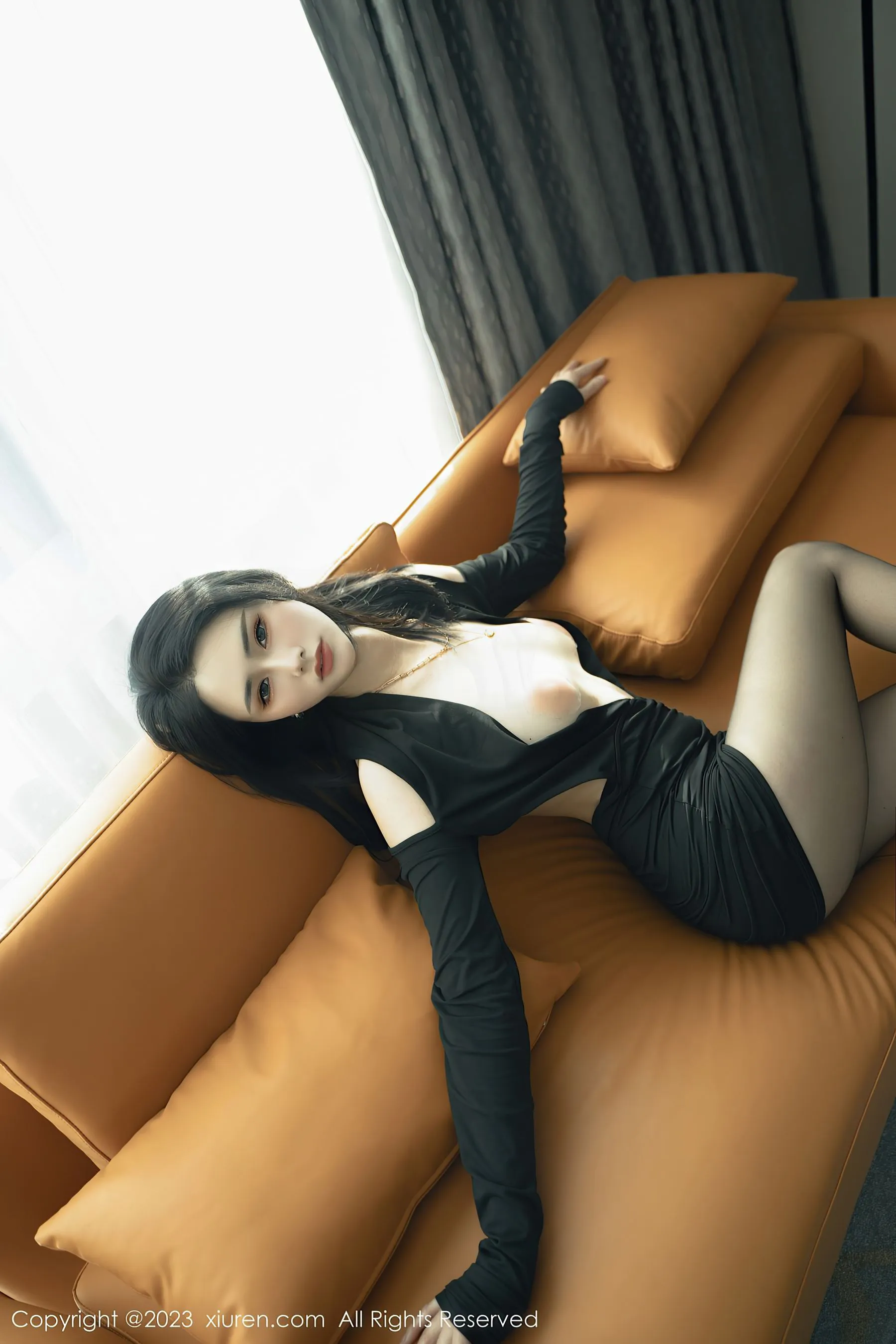  秀人网 No.6385 艾希儿 黑丝美臀第12张