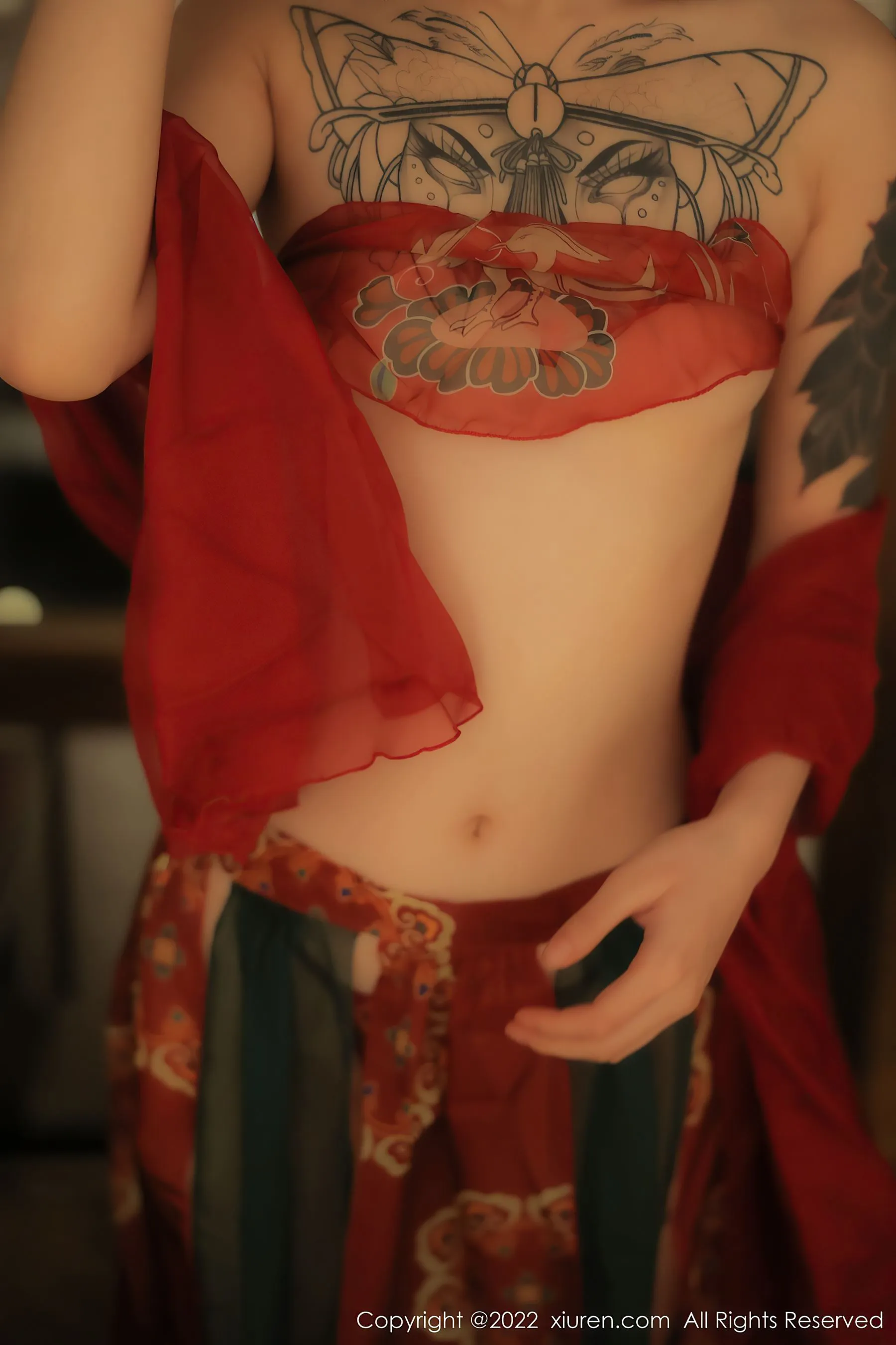  秀人网 No.5527 奶瓶. 大理旅拍第10张