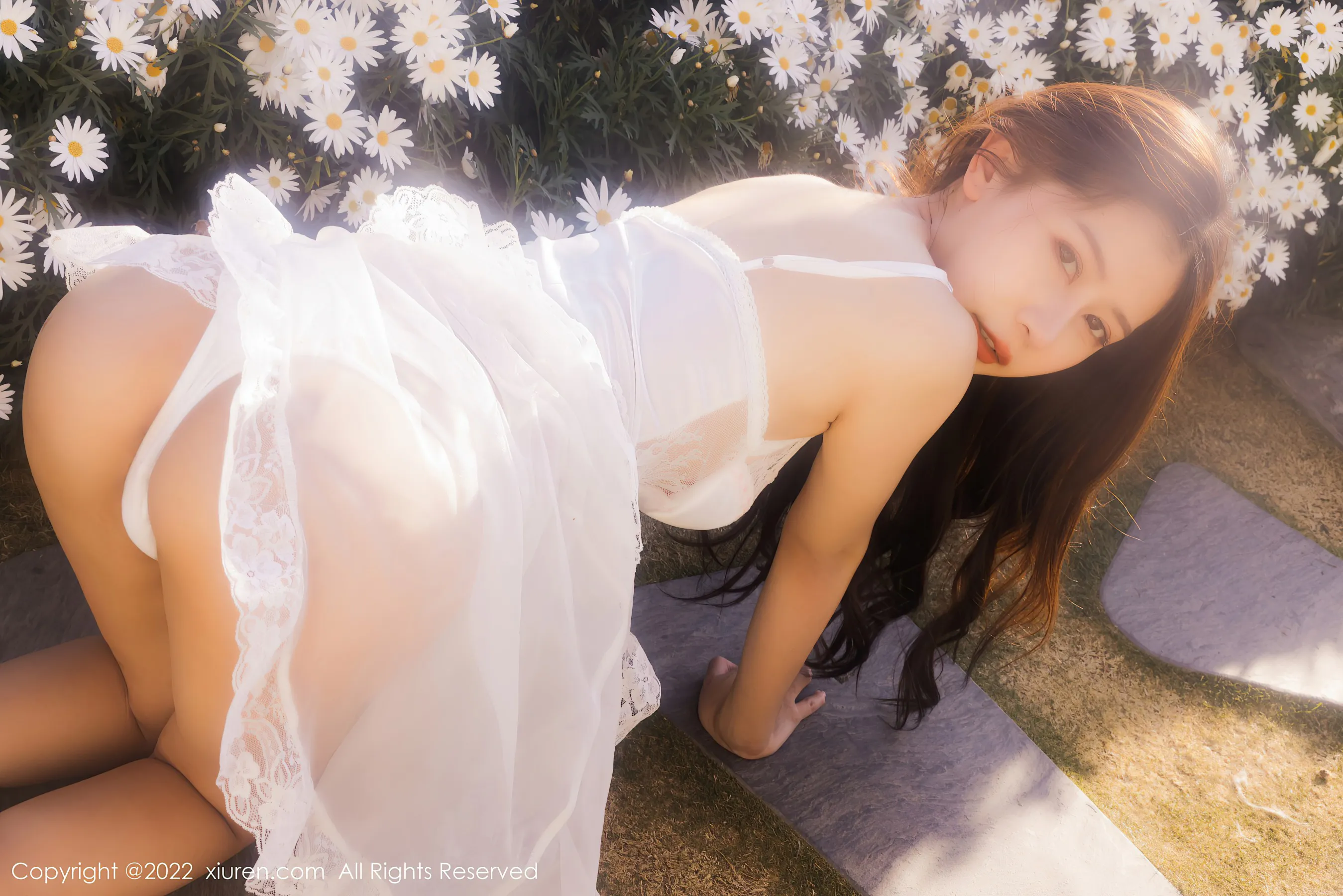  秀人网 No.4837 尹甜甜 可爱嫩模大理旅拍第13张