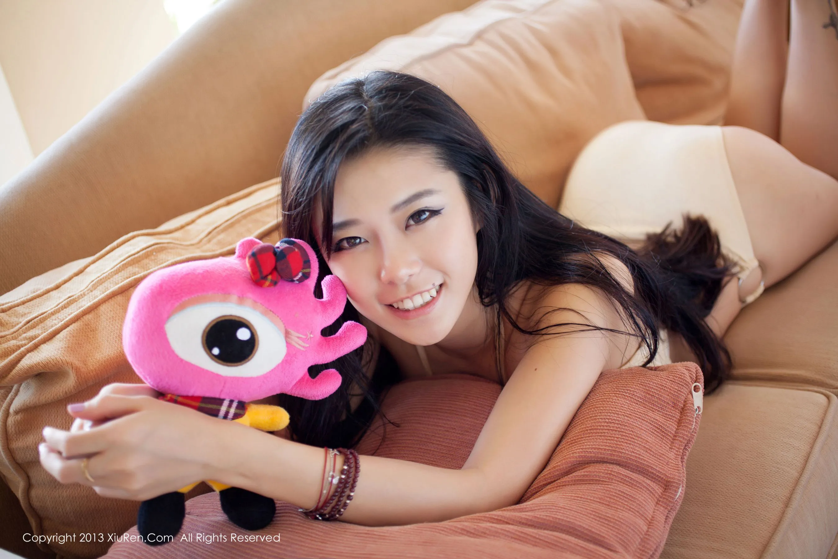  能叔@luvian本能 长滩第2套 秀人网 No.064第4张