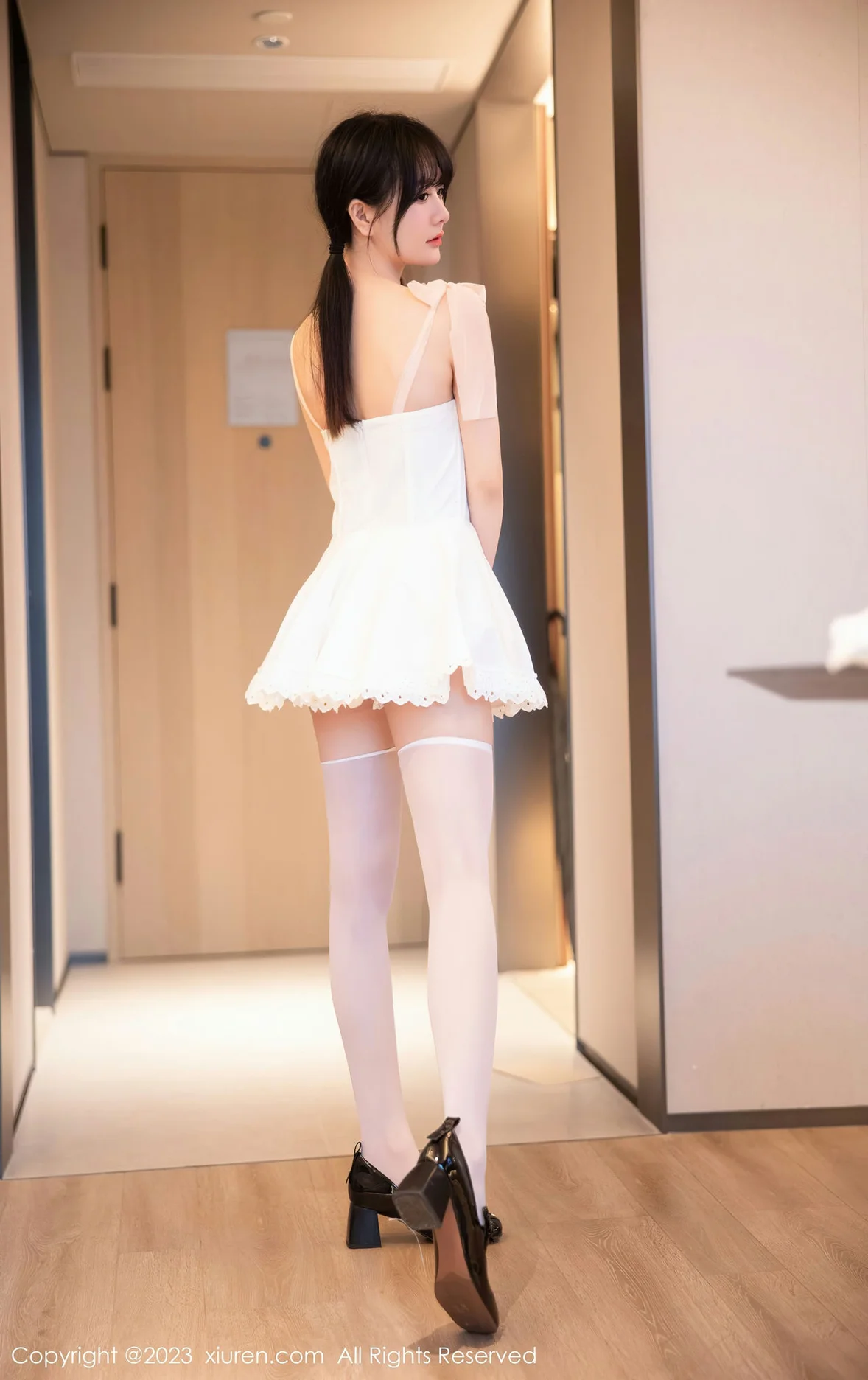  XiuRen 秀人 No.6933 幼幼 连衣短裙性感写真 [84P]第8张