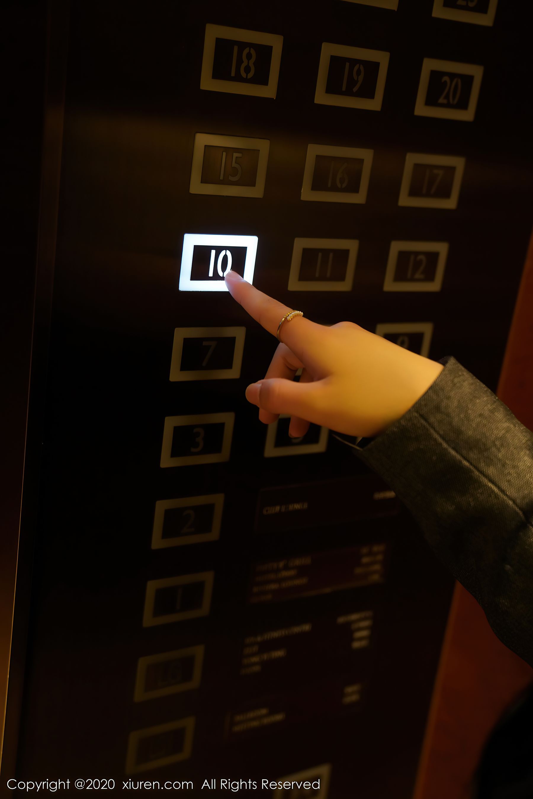 秀人 No.2628 美七Mia第3张