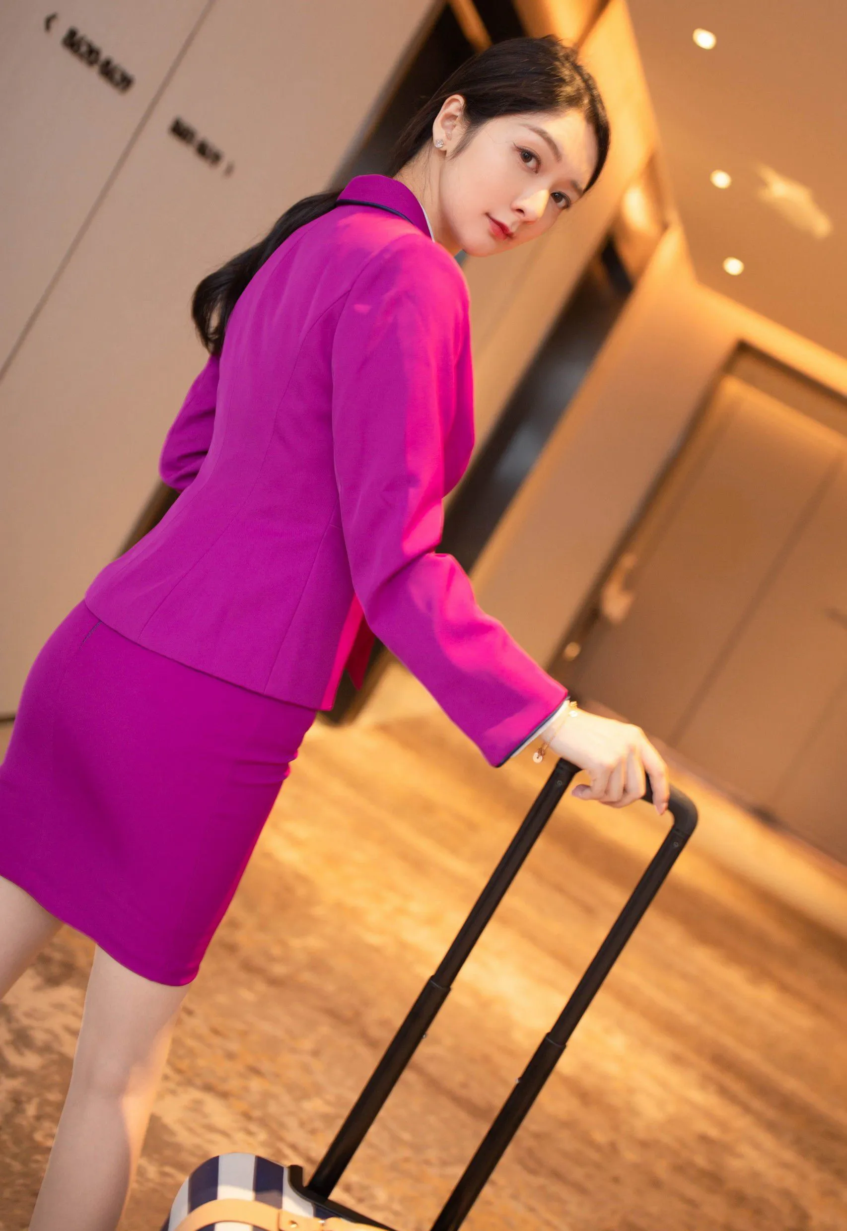  XIUREN秀人网 N0.1799 Angela小热巴第4张