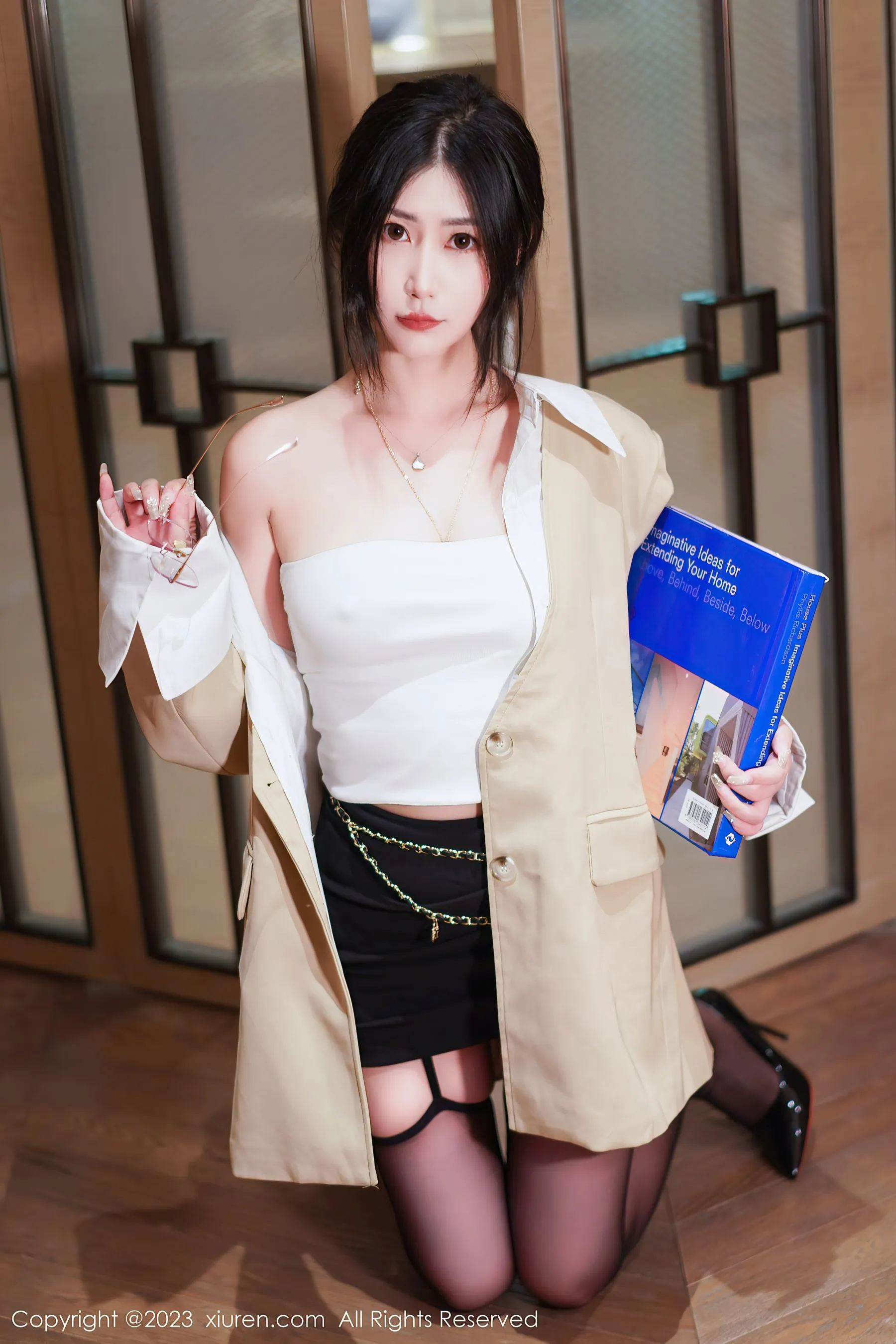  秀人网 No.6129 laura阿姣 黑丝美腿第18张