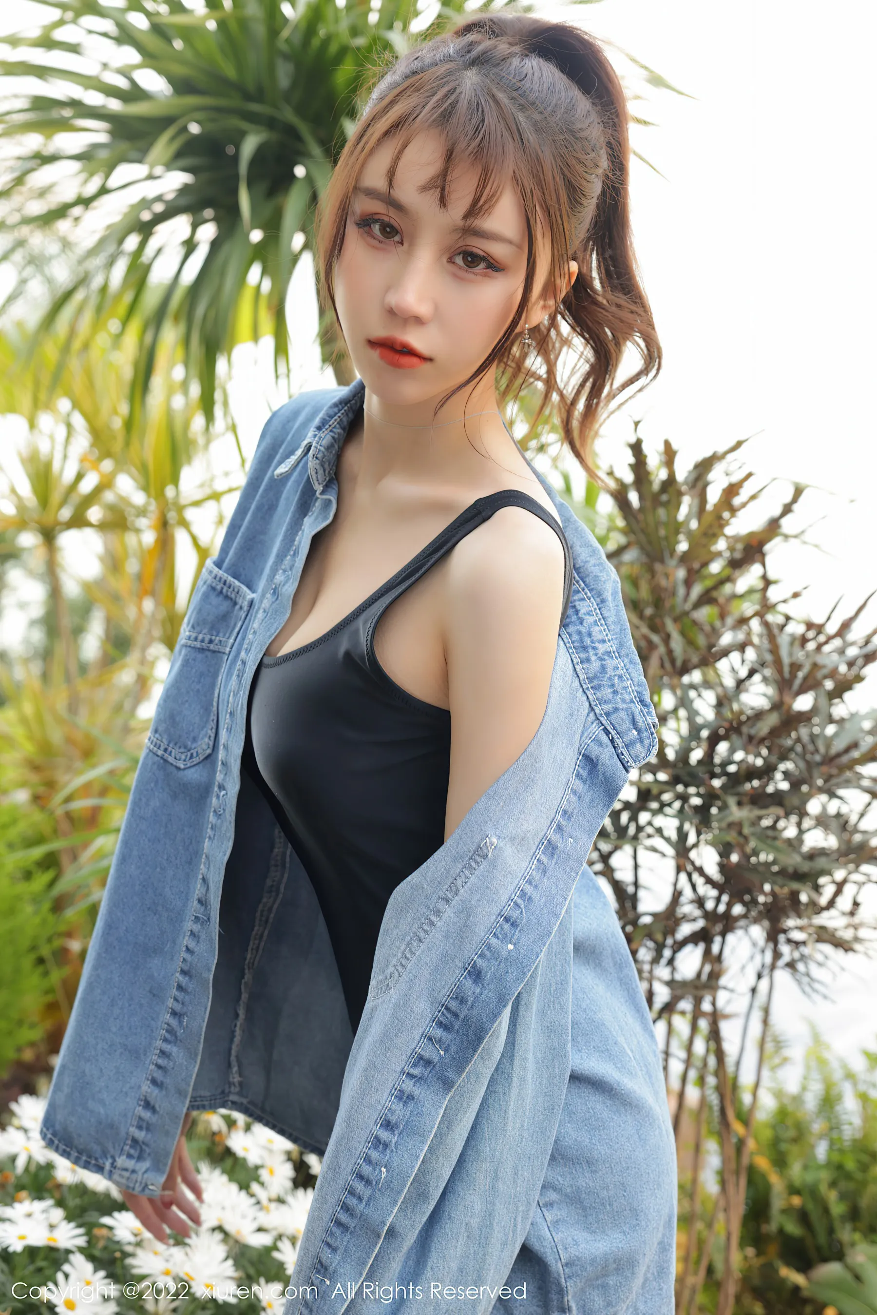  秀人网 No.4804 tina_甜仔 大理户外旅拍第8张