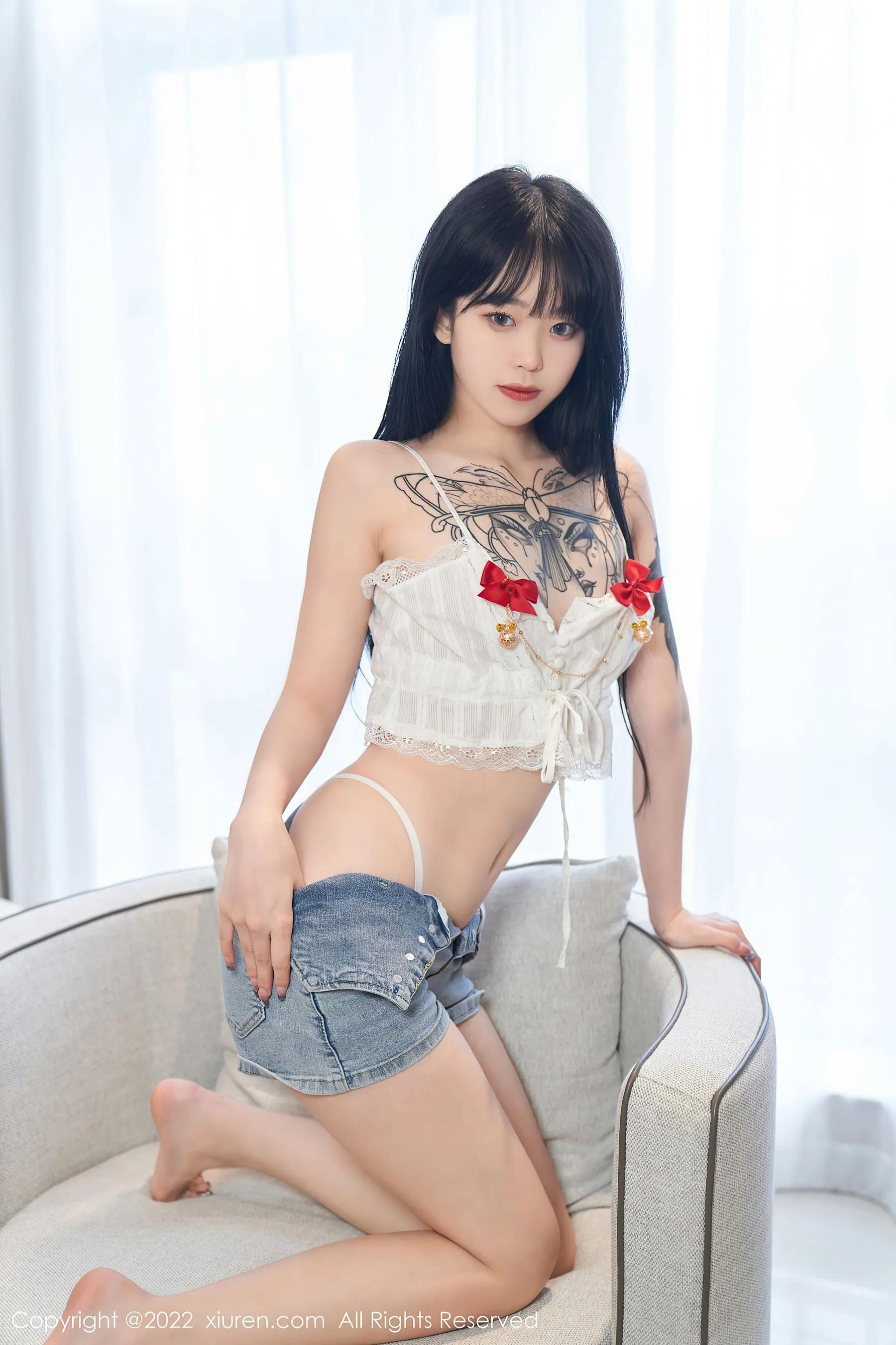 秀人网 No.5124 奶瓶. 牛仔裤美腿第5张