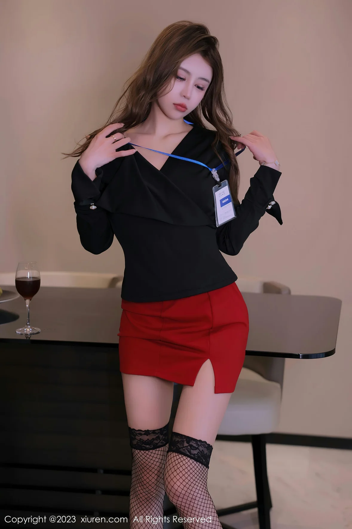  XiuRen 秀人 No.6903 tina_甜仔 红色蕾丝情趣内衣广州旅拍 [71P]第3张