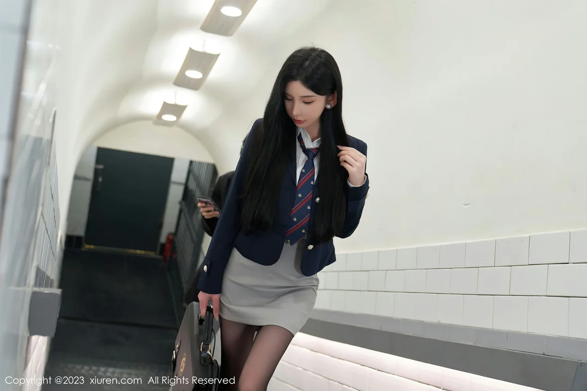  XiuRen 秀人 No.7086 周于希Sally 主题《不能说的秘密》心愿旅拍 [101P]第3张