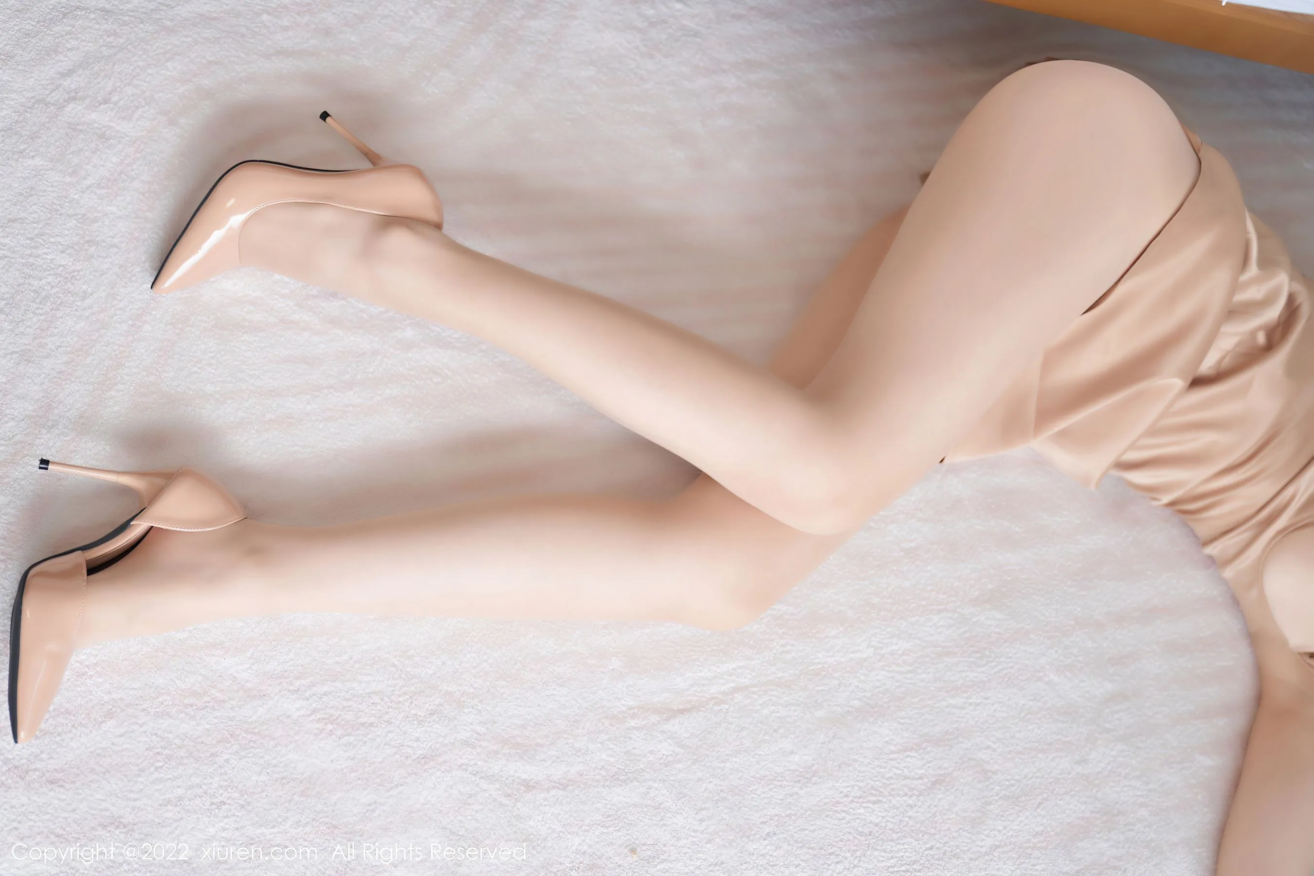  秀人网 No.4999 言沫 三亚旅拍第10张