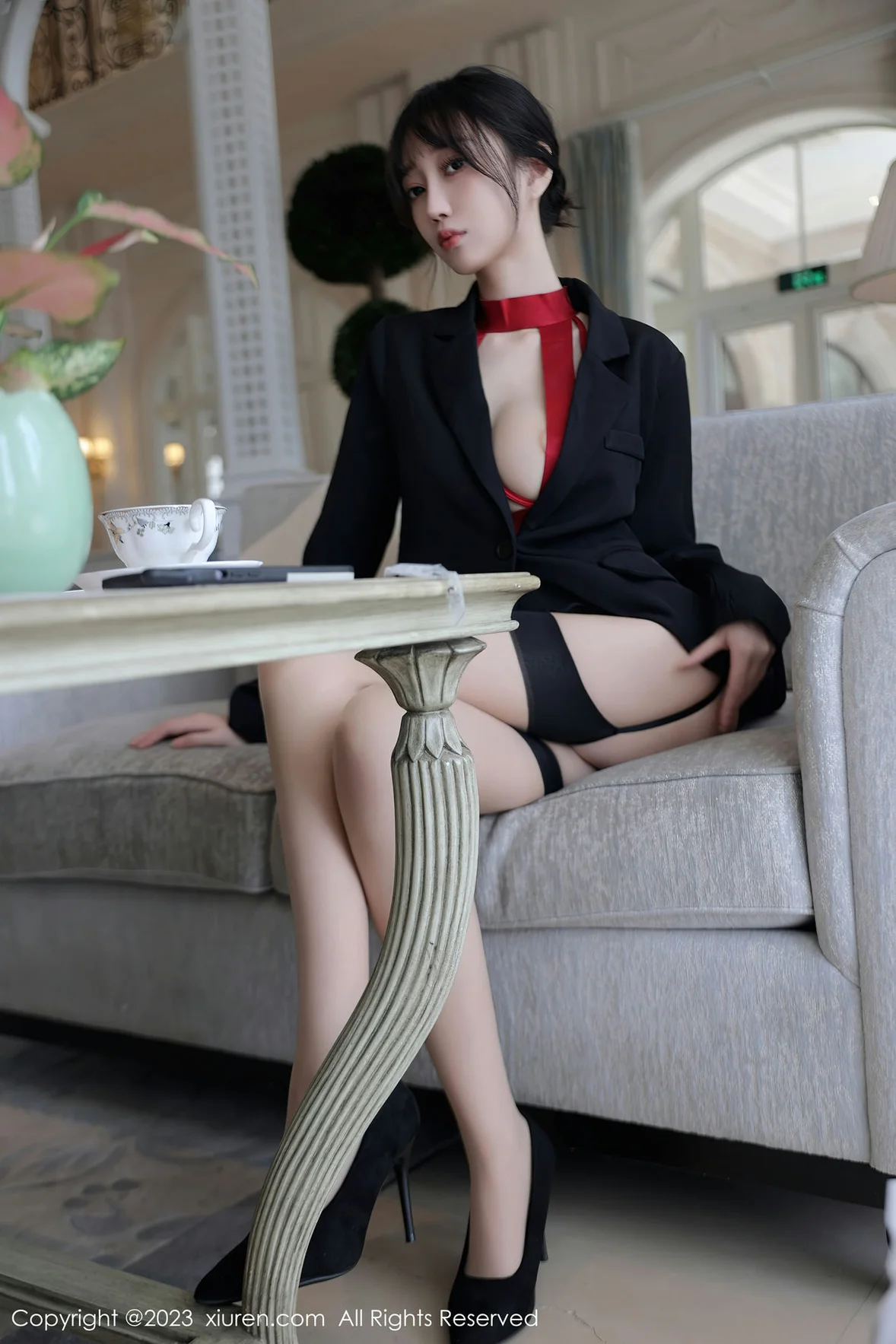  XiuRen 秀人 No.7102 玥儿玥er 红色情趣杭州旅拍 [64P]第4张