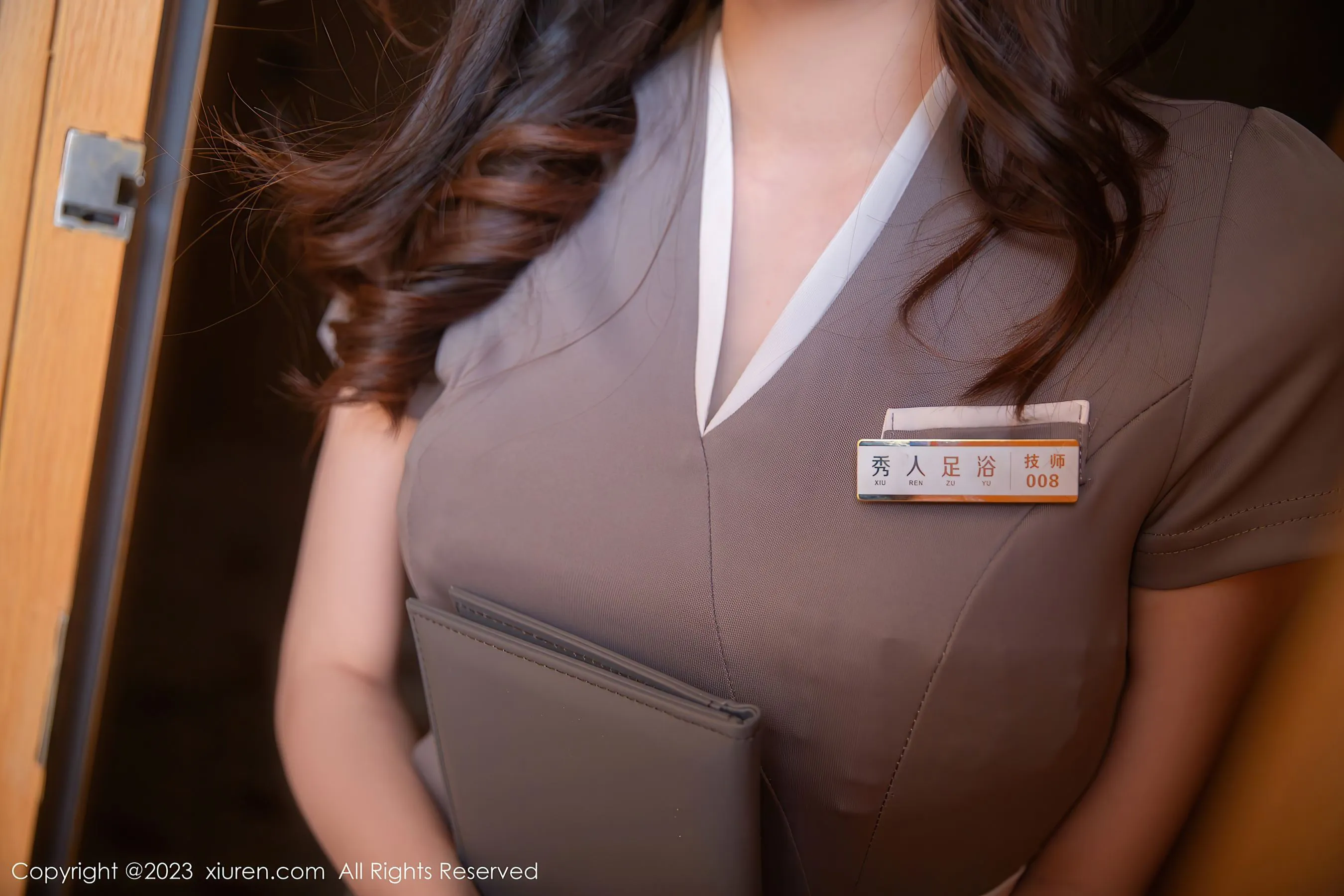  秀人网 No.6680 是小逗逗 丝袜美腿第1张