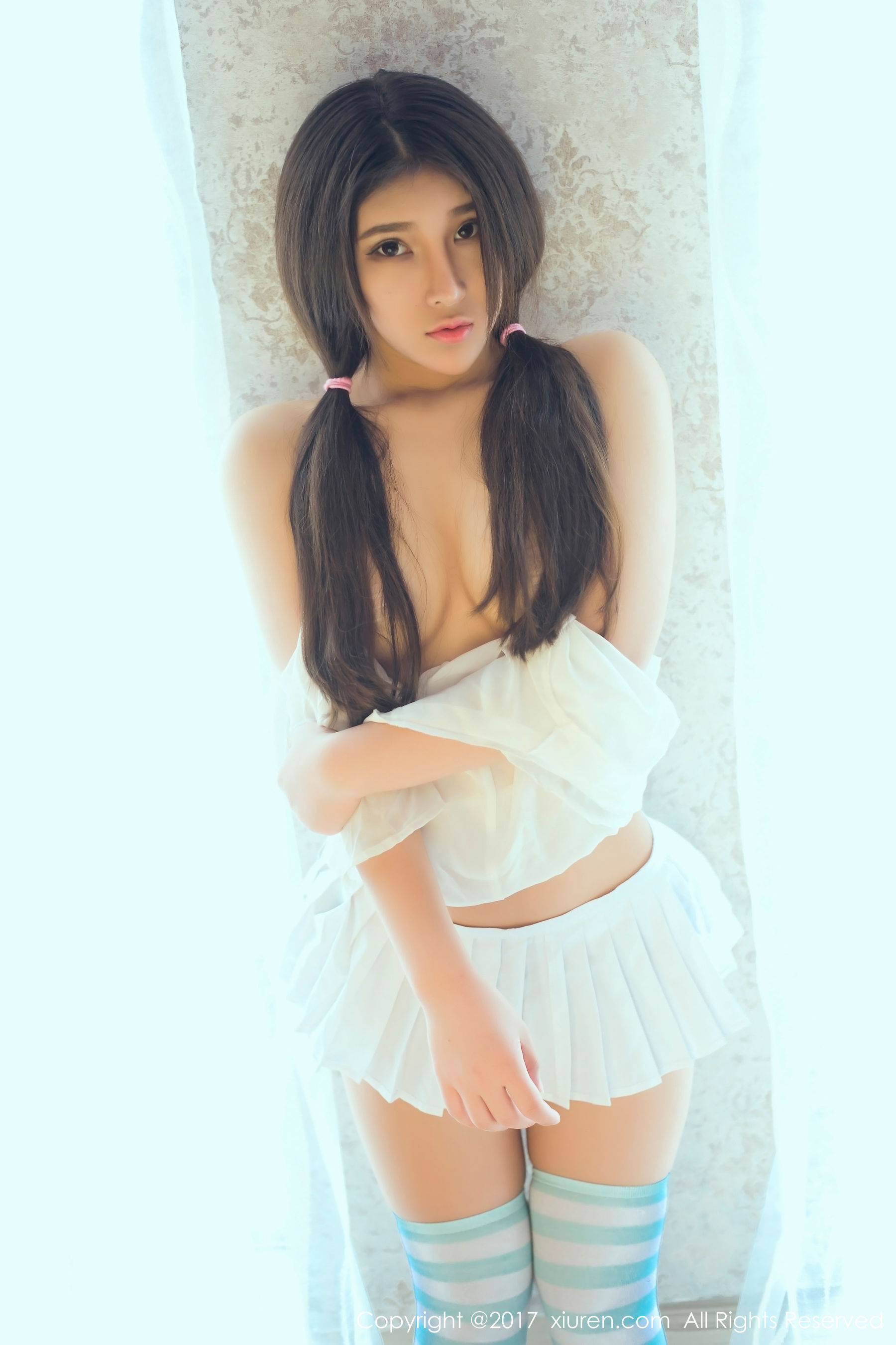  当然是小熊呀《绝好蜜桃臀细腰》 秀人网XIUREN No.783第5张