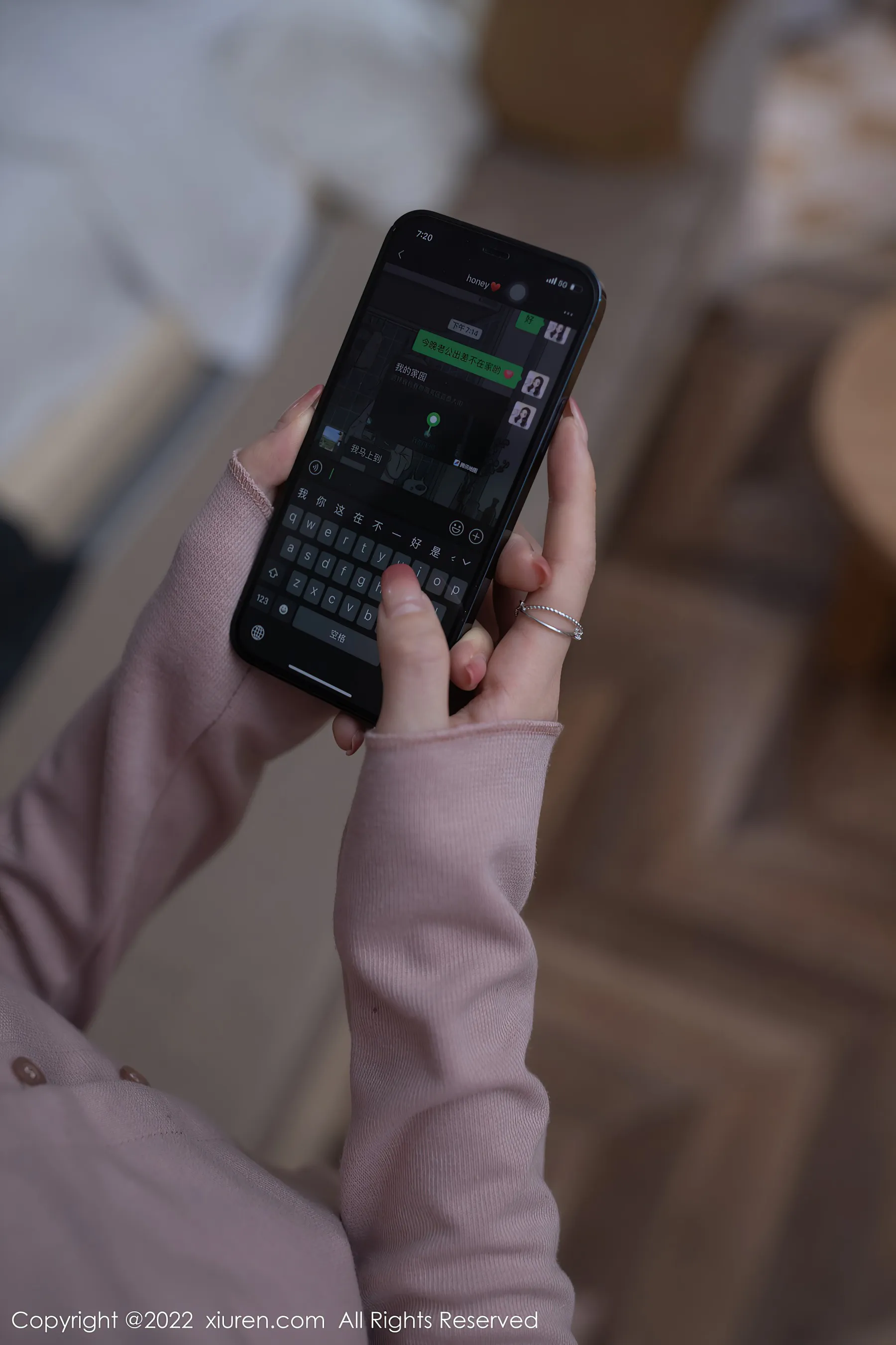  秀人网 No.4739 鱼子酱Fish 丝袜美腿情景写真第17张