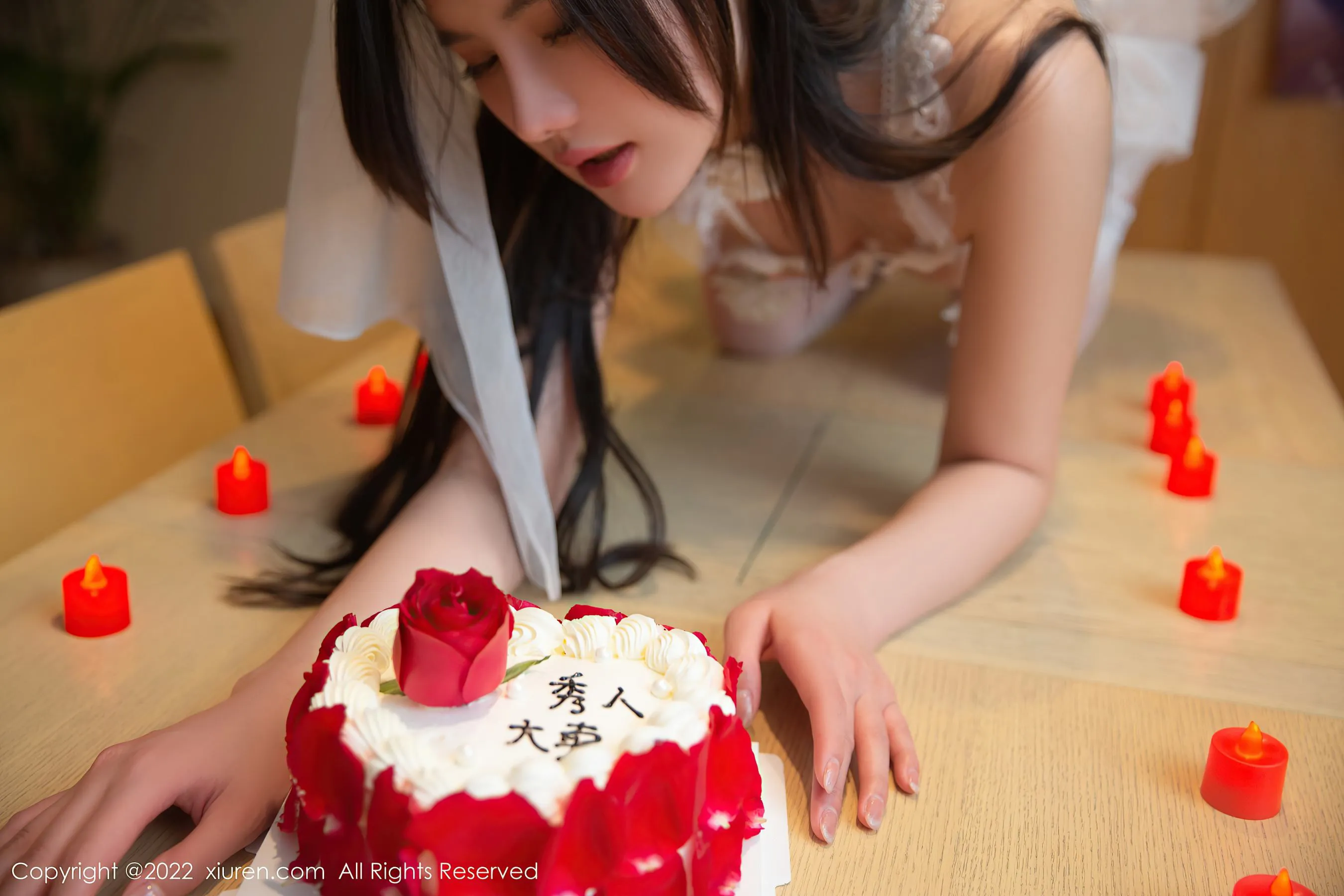  秀人网 No.4862 就是阿朱啊 婚纱旅拍第4张