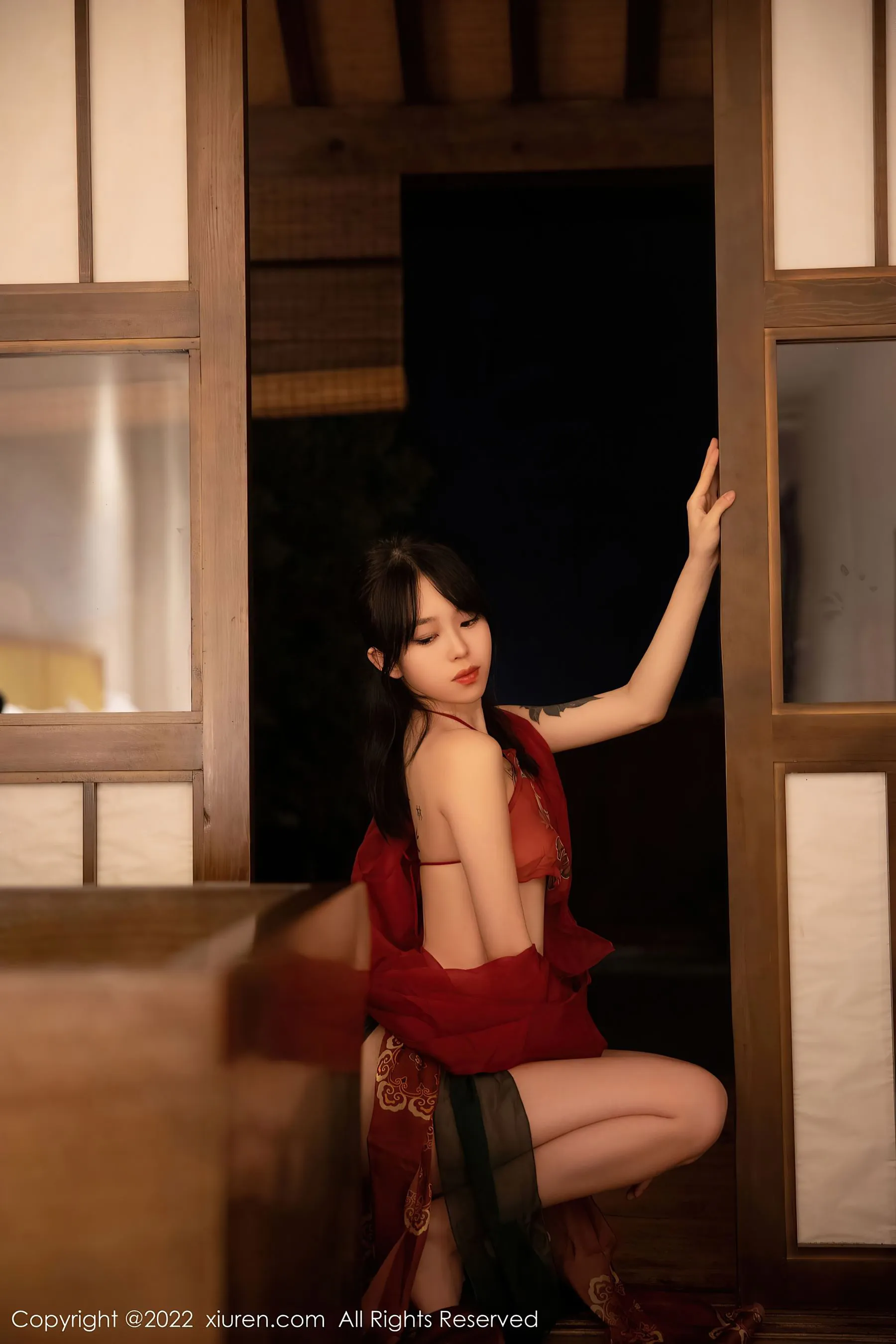  秀人网 No.5527 奶瓶. 大理旅拍第5张