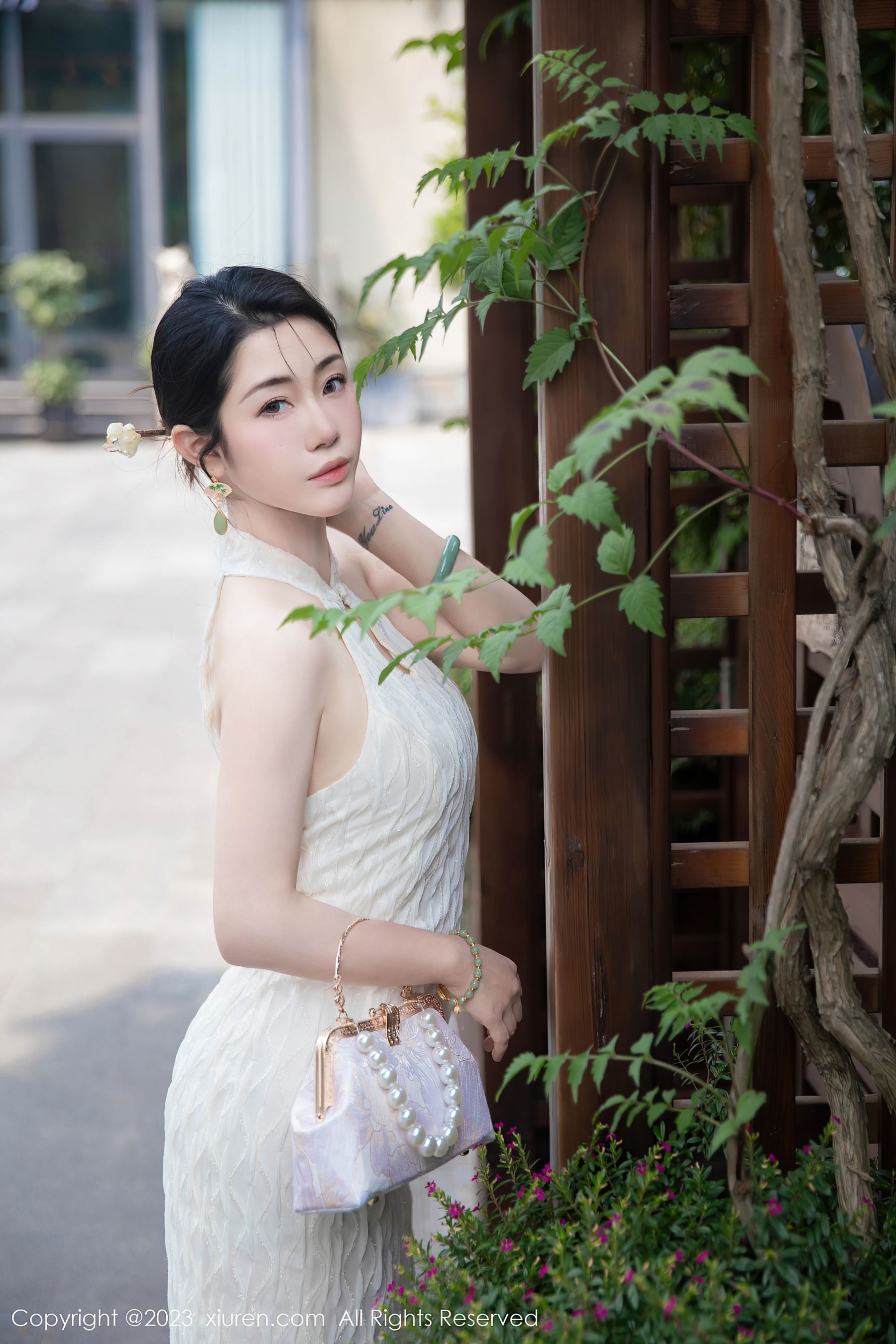 XiuRen 秀人 No.7435 严利娅Yuliya 旗袍美臀第15张