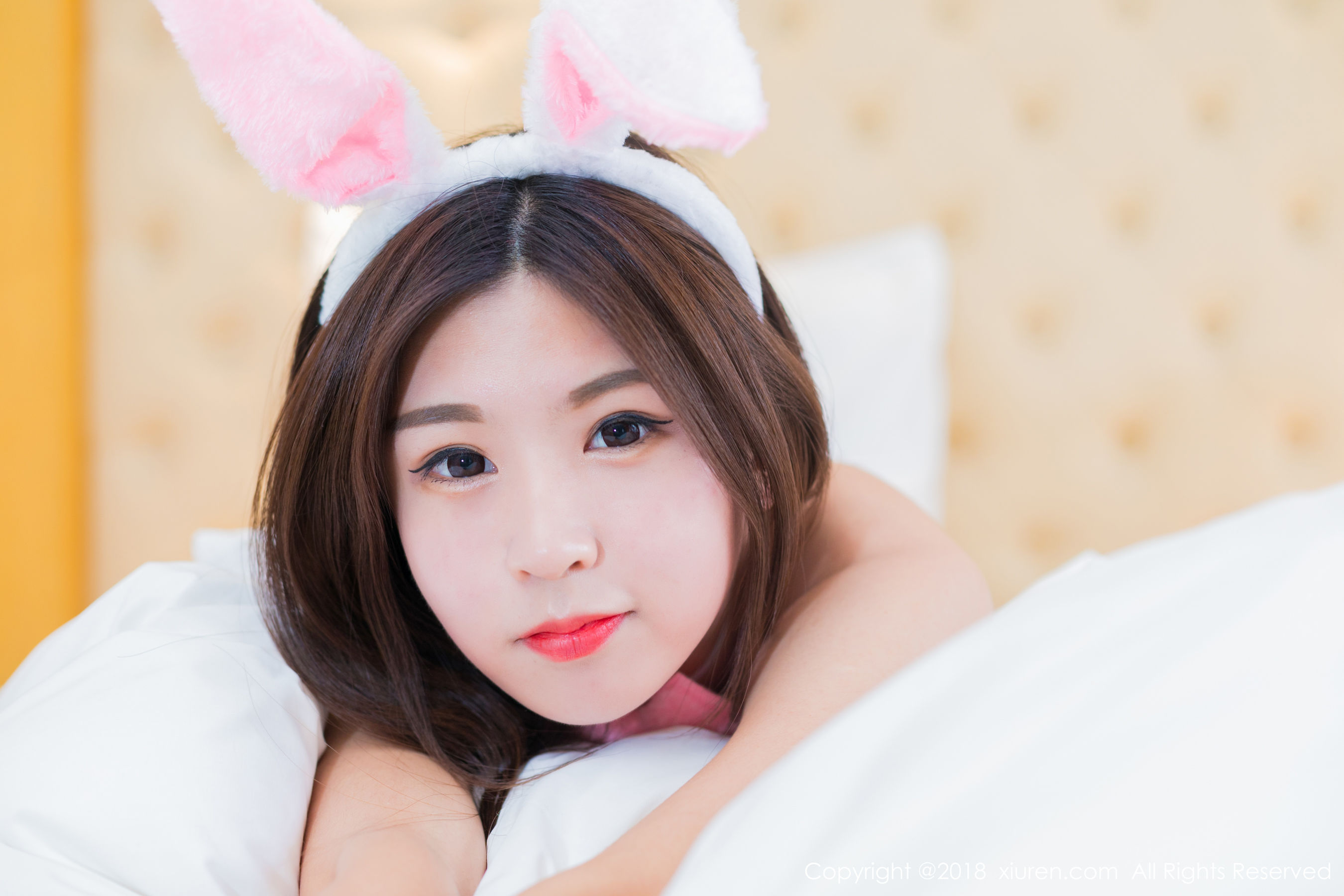  模特点点lily《童颜巨乳甜美妹子》 XiuRen 秀人网 No.1000第7张