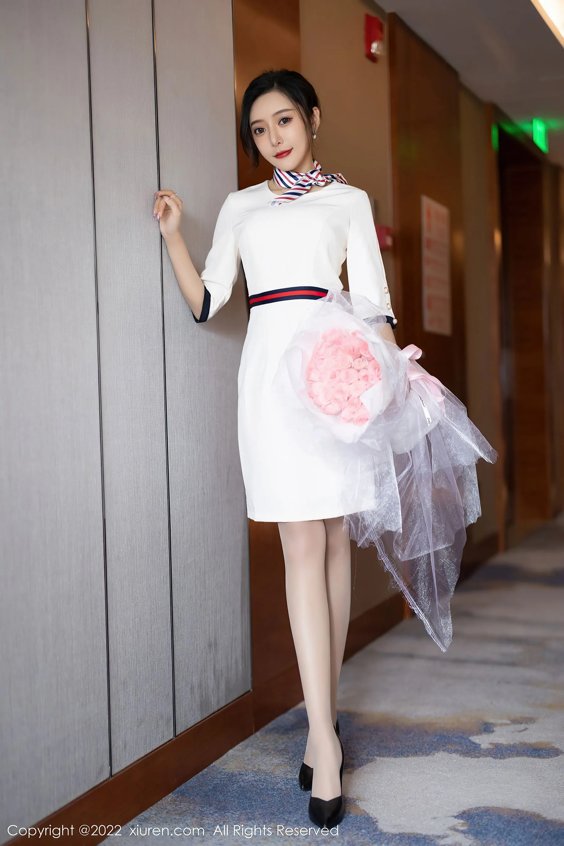  秀人网 No.4963 王馨瑶yanni 制服丝袜第14张