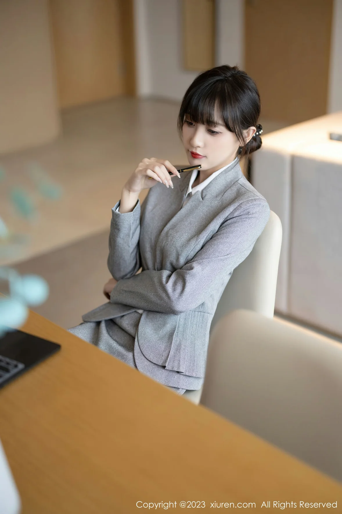  秀人网 No.7422 林星阑 OL职场安吉旅拍 [86P]第7张