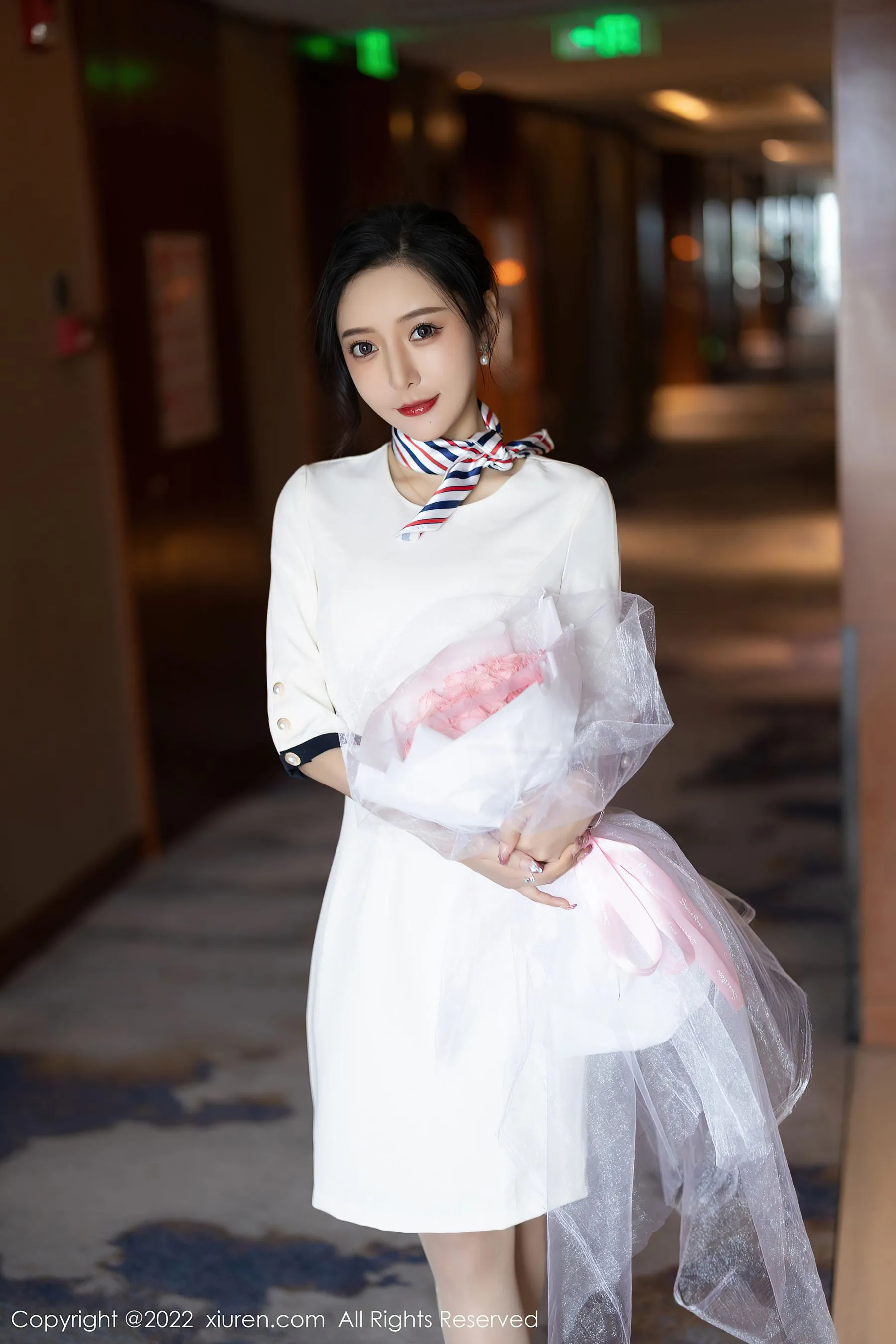 秀人网 No.4963 王馨瑶yanni 制服丝袜第13张