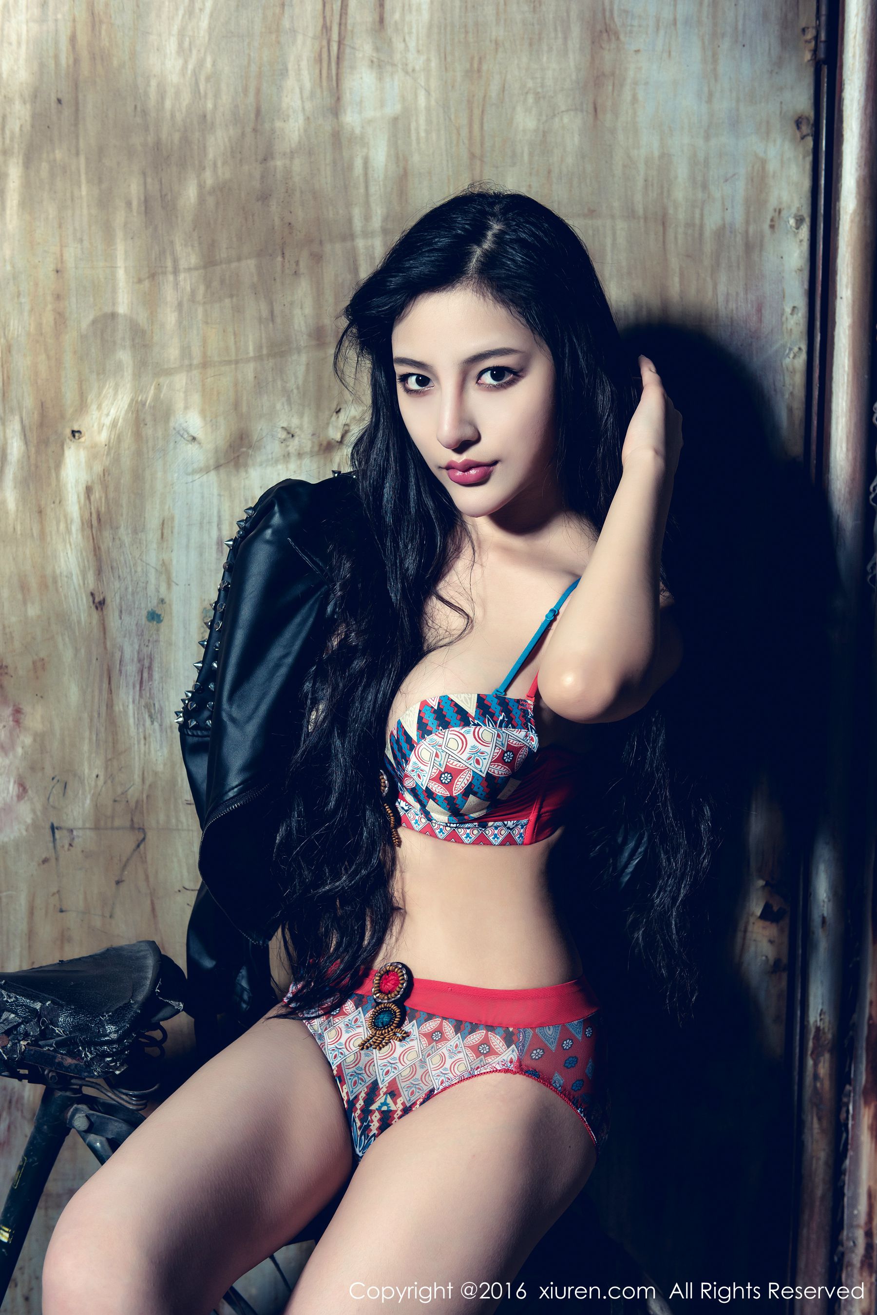  UU阿文《妖艳、丰乳肥臀，风姿绰约》 秀人网 No.626第1张