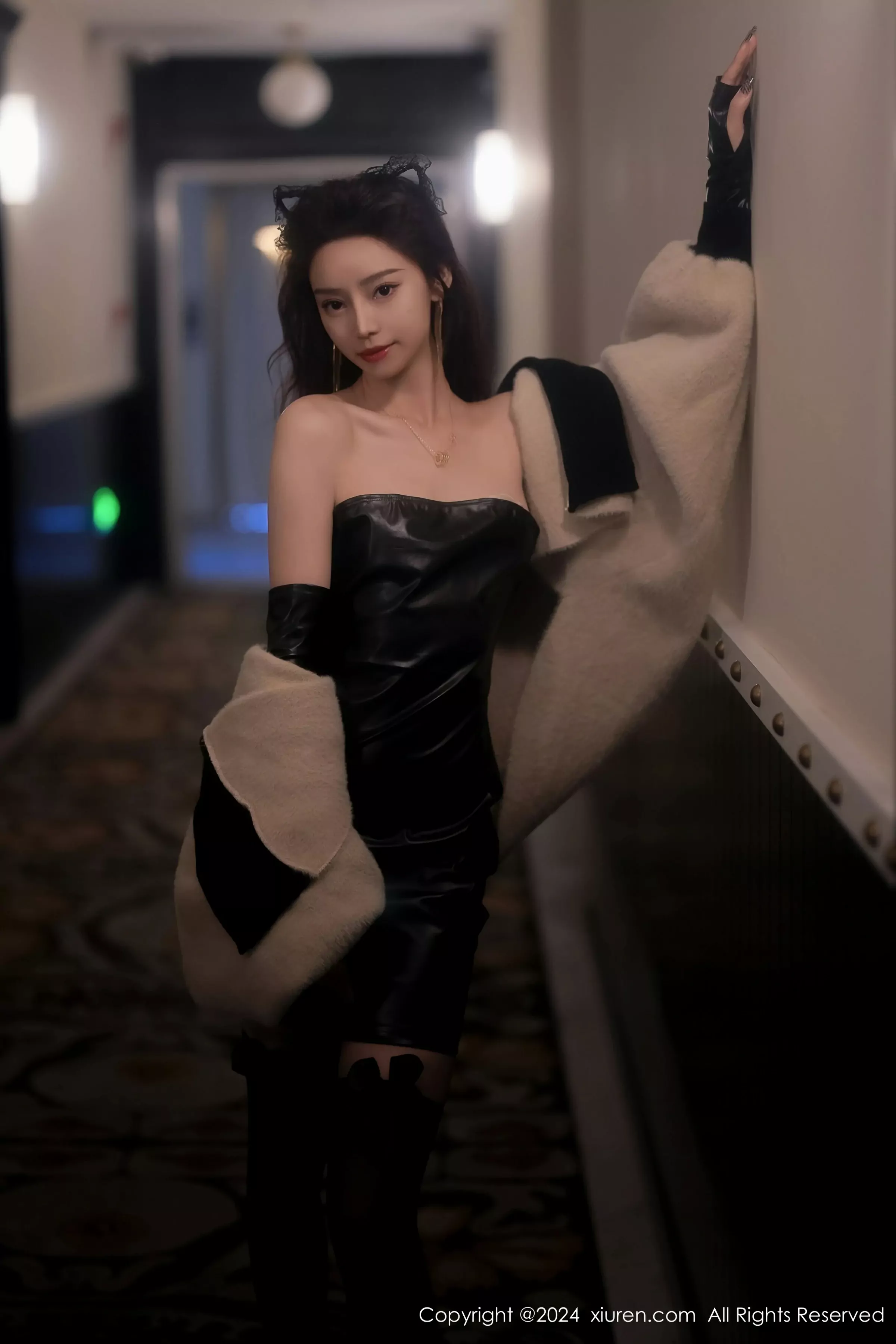  XiuRen 秀人 No.8049 苏曼兮 [64P]第5张