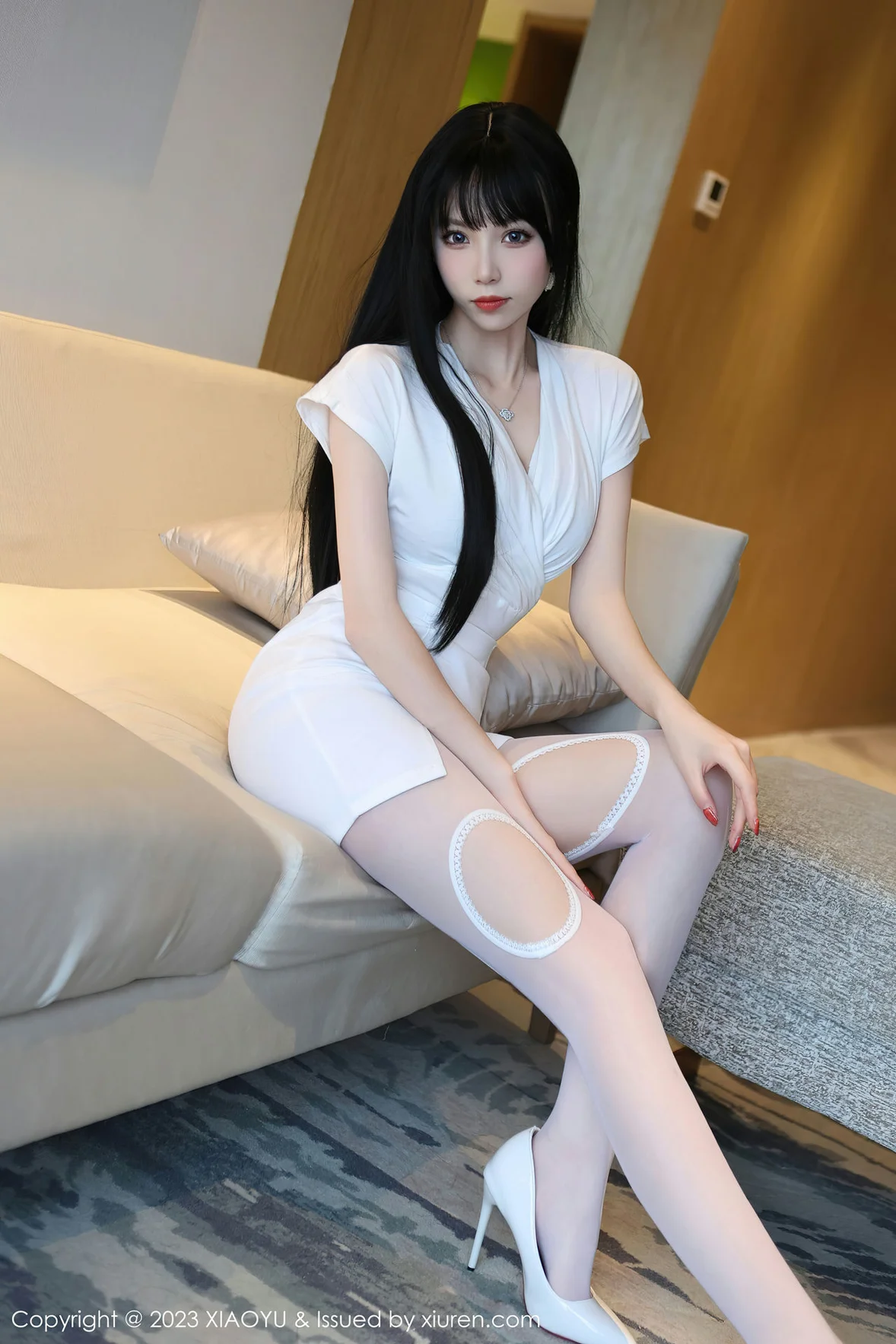  XiuRen 秀人 No.6897 江七七 墨绿色蕾丝内衣性感写真 [81P]第2张