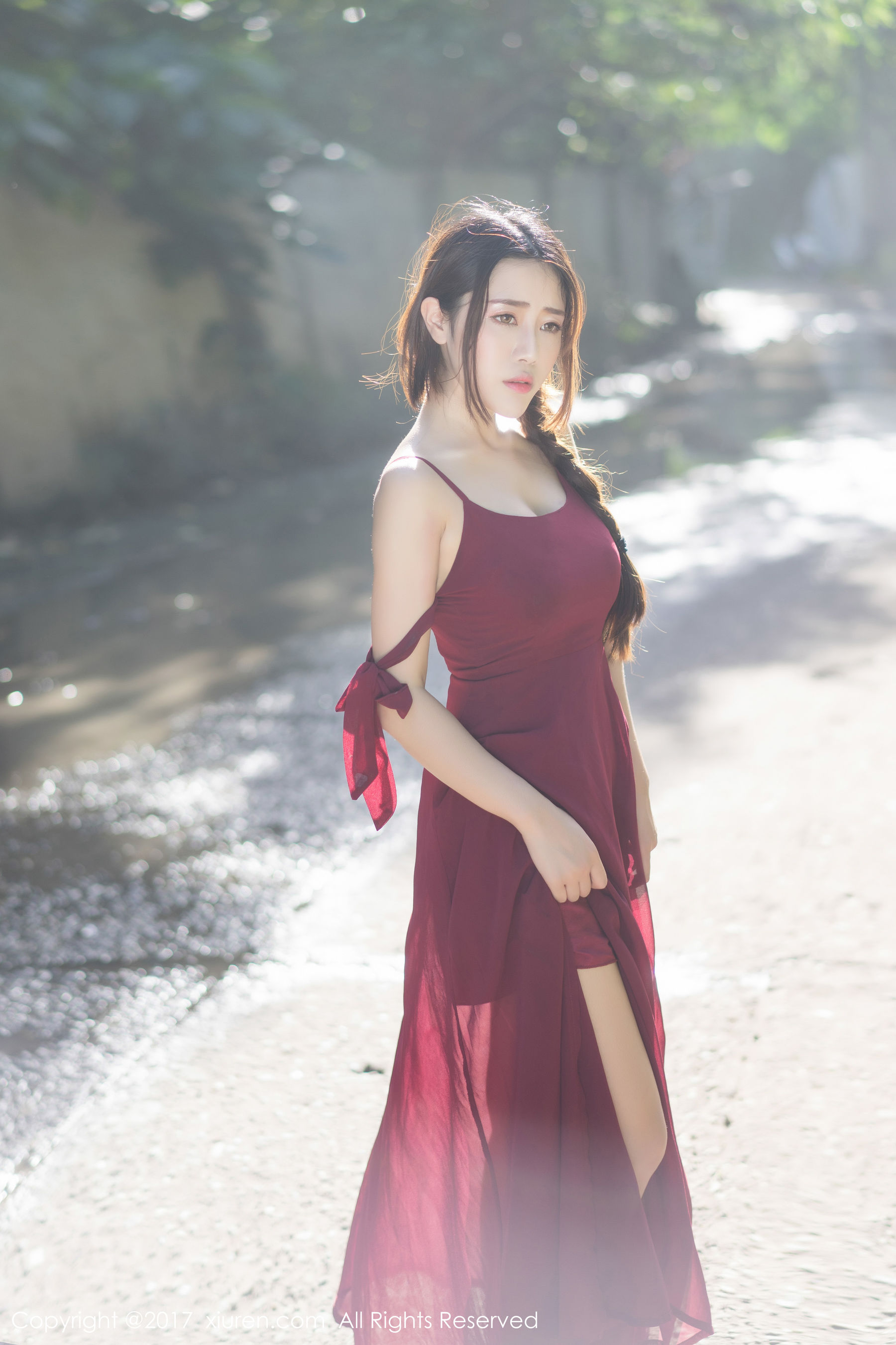  兜豆靓Youlina《室外清新，室内性感特写》 XiuRen 秀人网 NO.814第13张