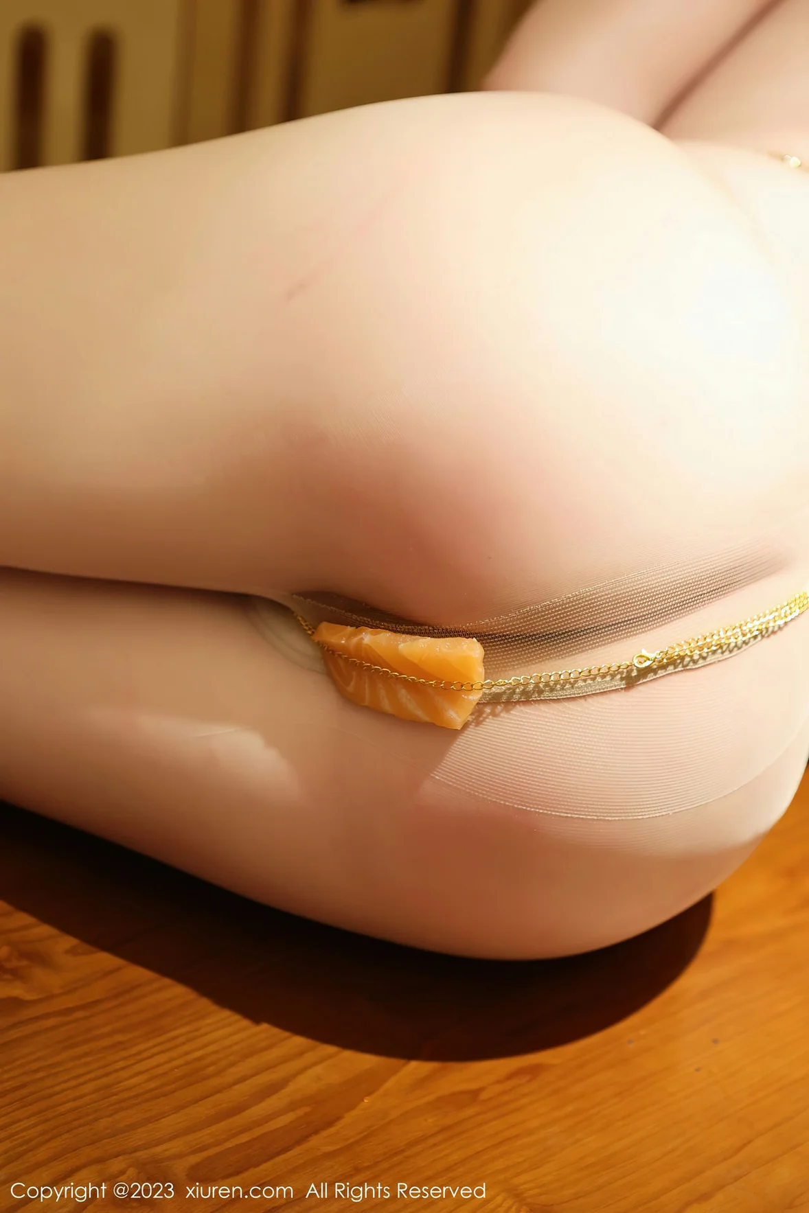  XiuRen 秀人 No.7145 王婉悠Queen 金色镶钻式内衣性感写真 [83P]第11张