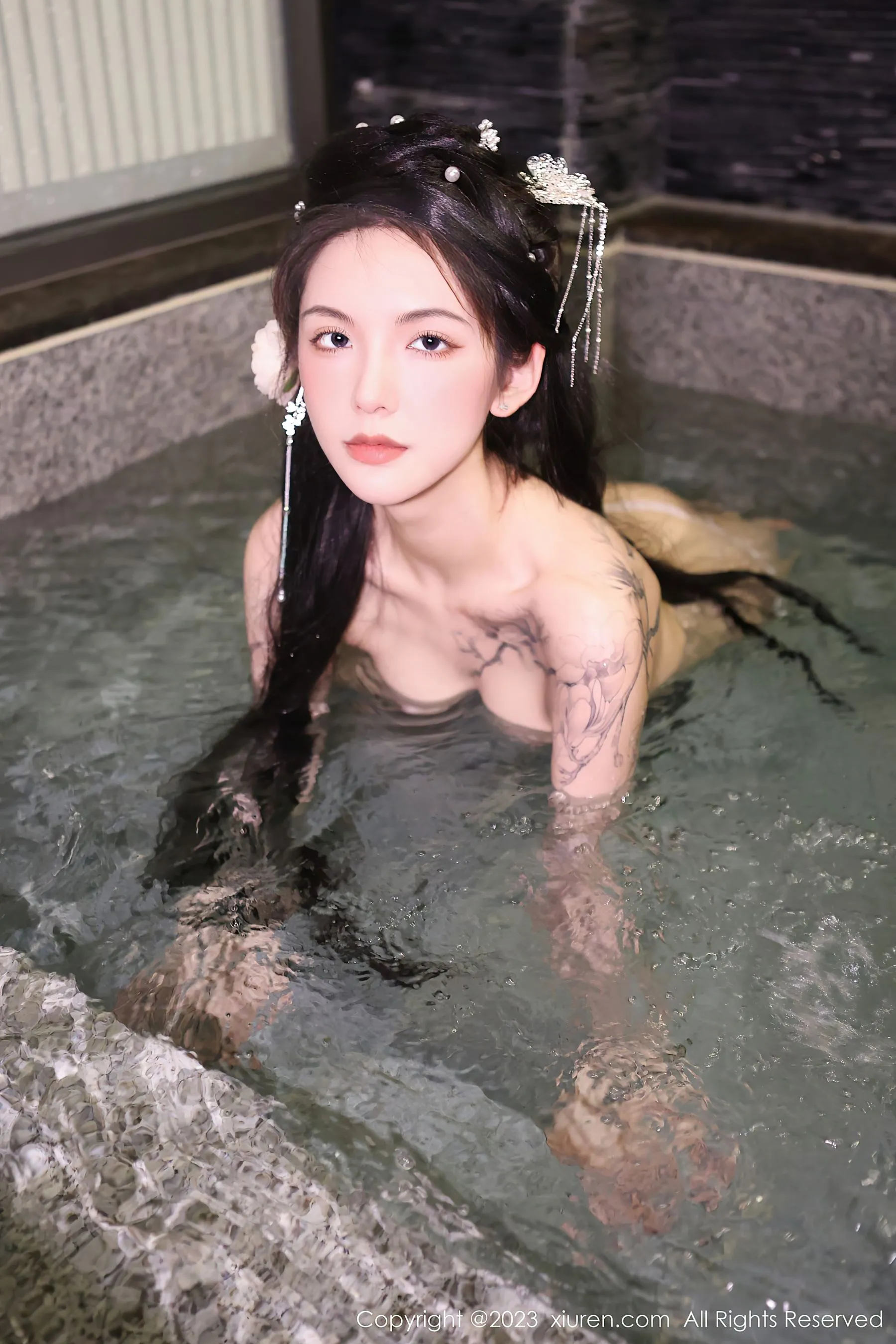  秀人网 No.6430 乔一一 古装美腿第12张