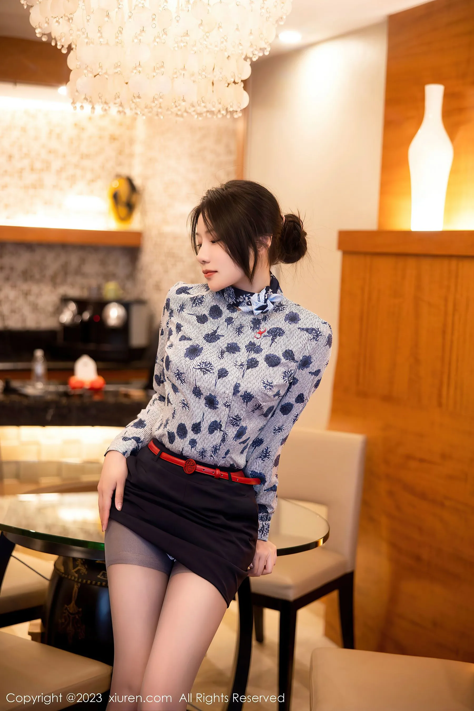  秀人网 No.6338 王楚璇 新人制服短裙第18张