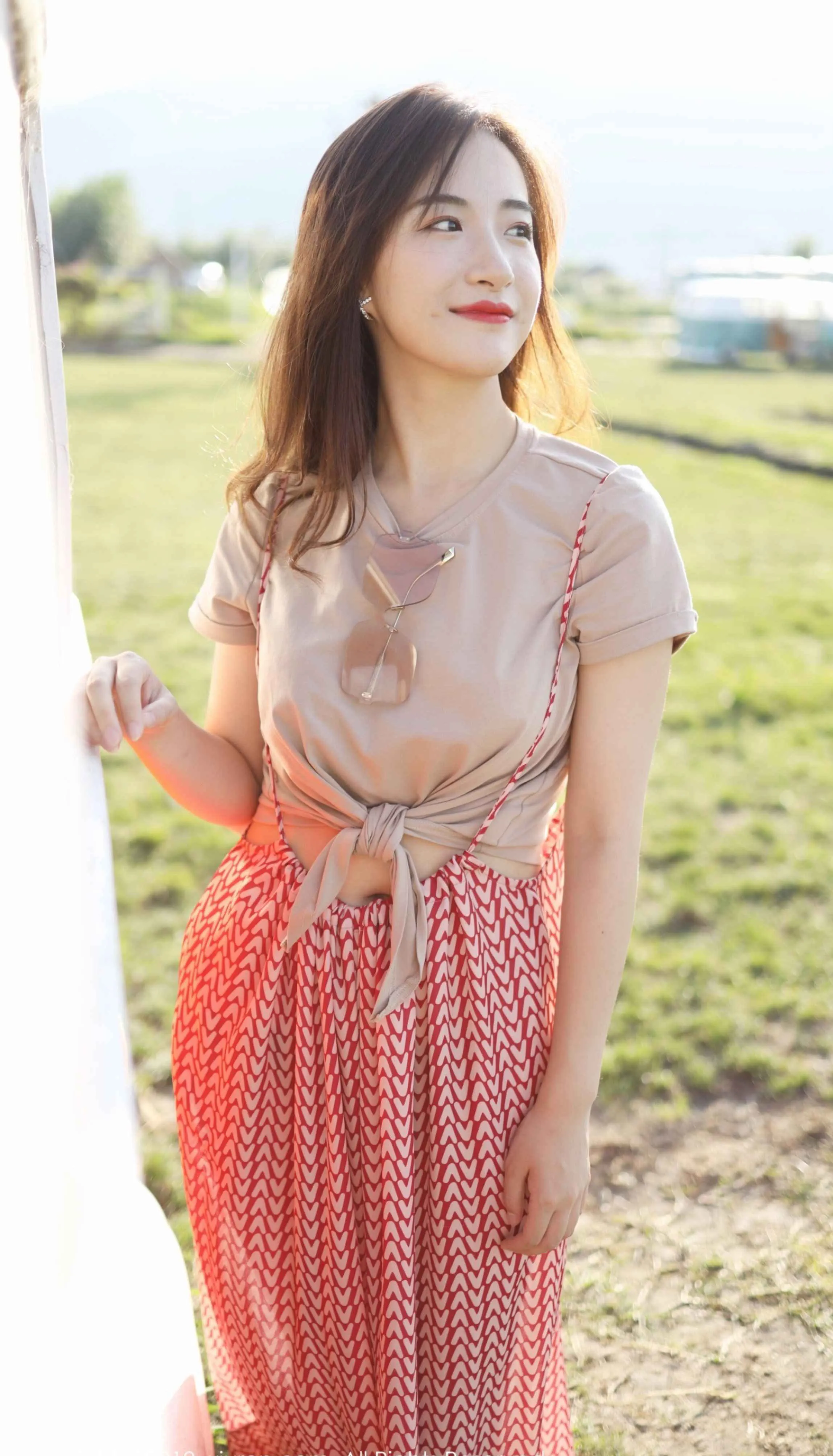  XIUREN秀人网 No.1718 艺儿拿铁第3张