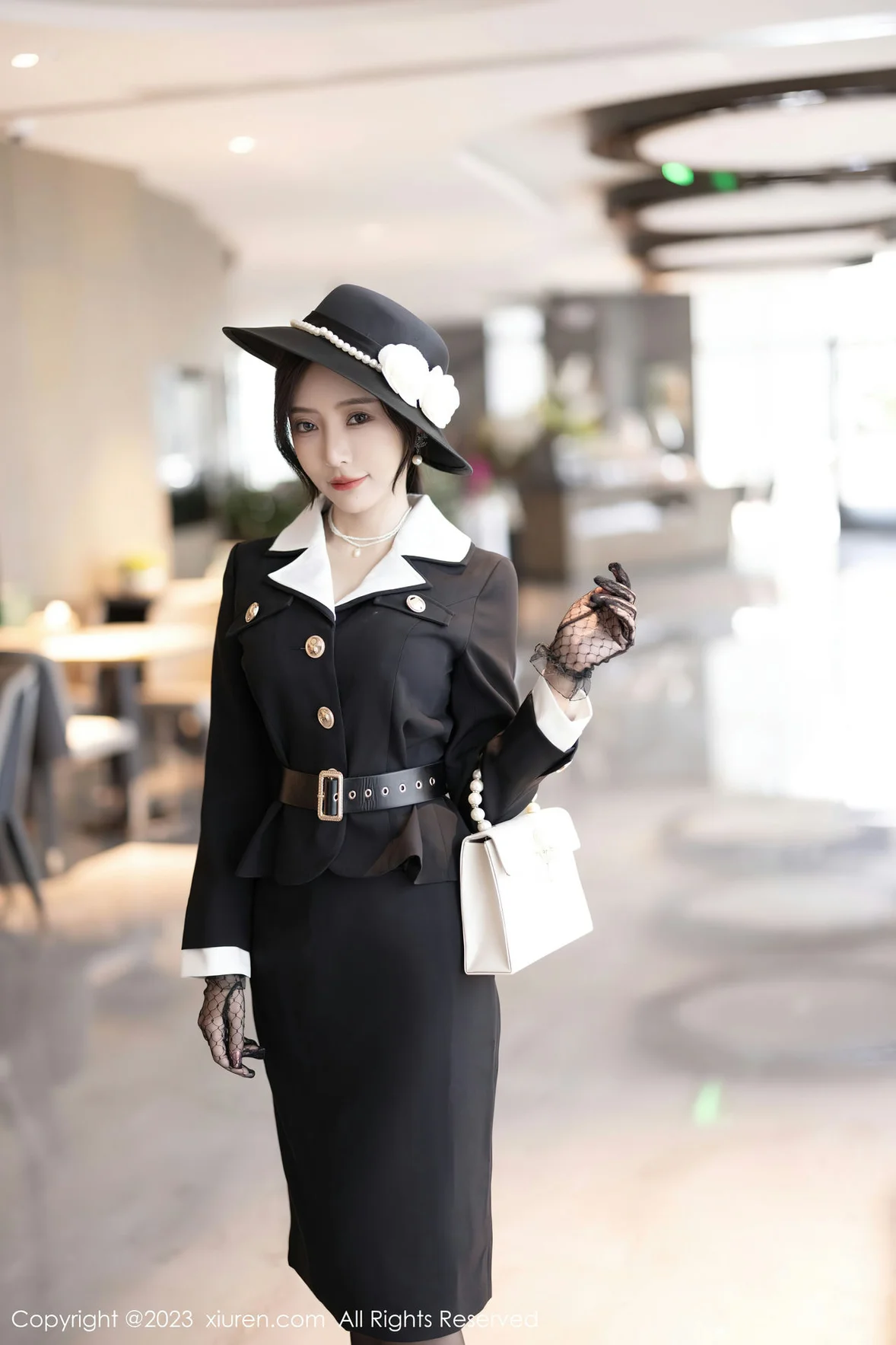  XiuRen 秀人 No.7048 王馨瑶yanni 气质高跟黑丝 [82P]第1张