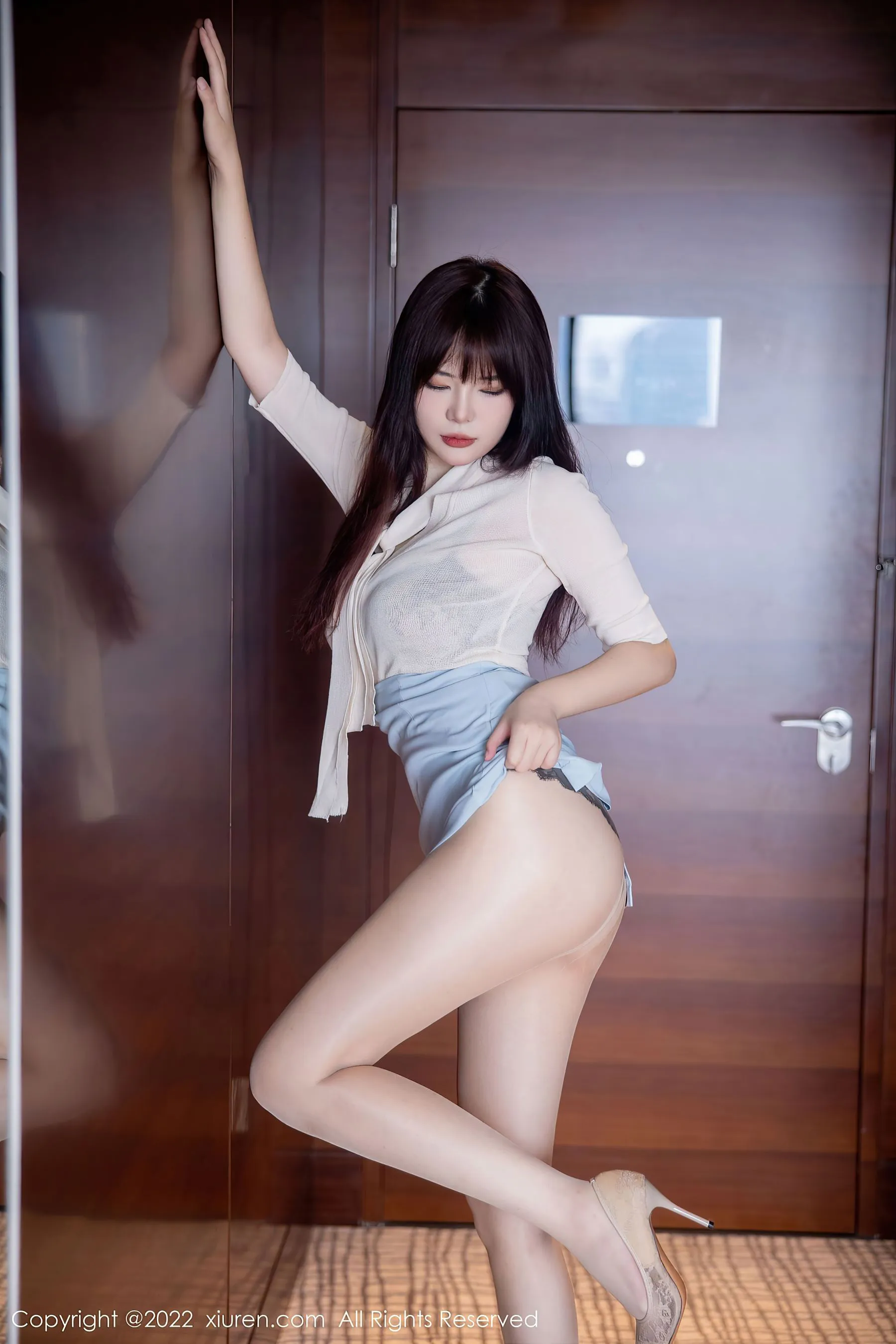  秀人网 No.5704 Arude薇薇第17张